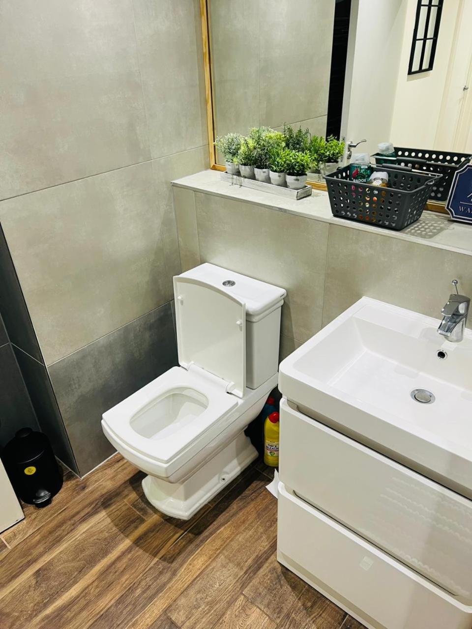 Luxury Near Centre, Near Train Station, E1 Appartement *
