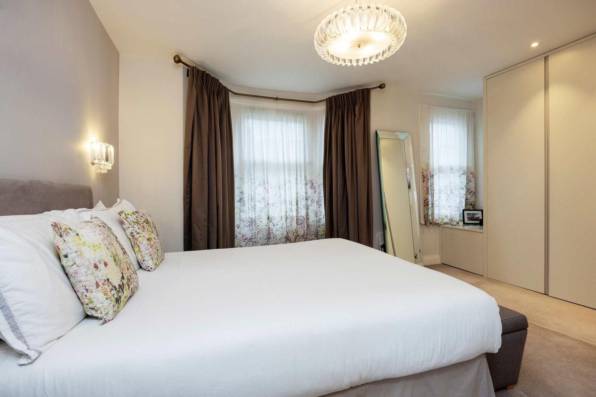 Vakantiehuis Veeve - Riverside Repose *