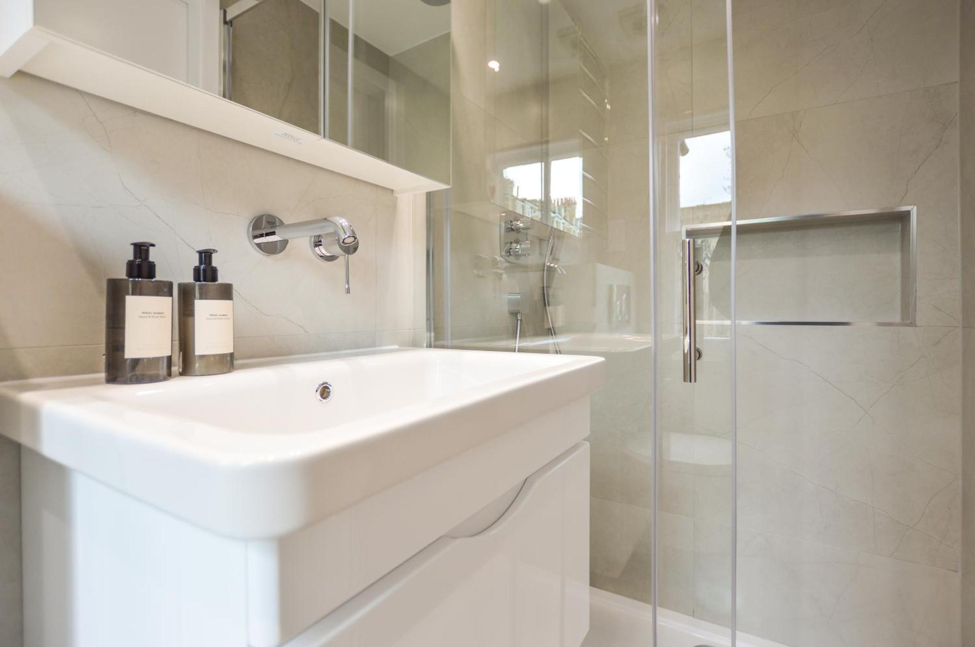 Split Level At West Hampstead By Concept Apartment
