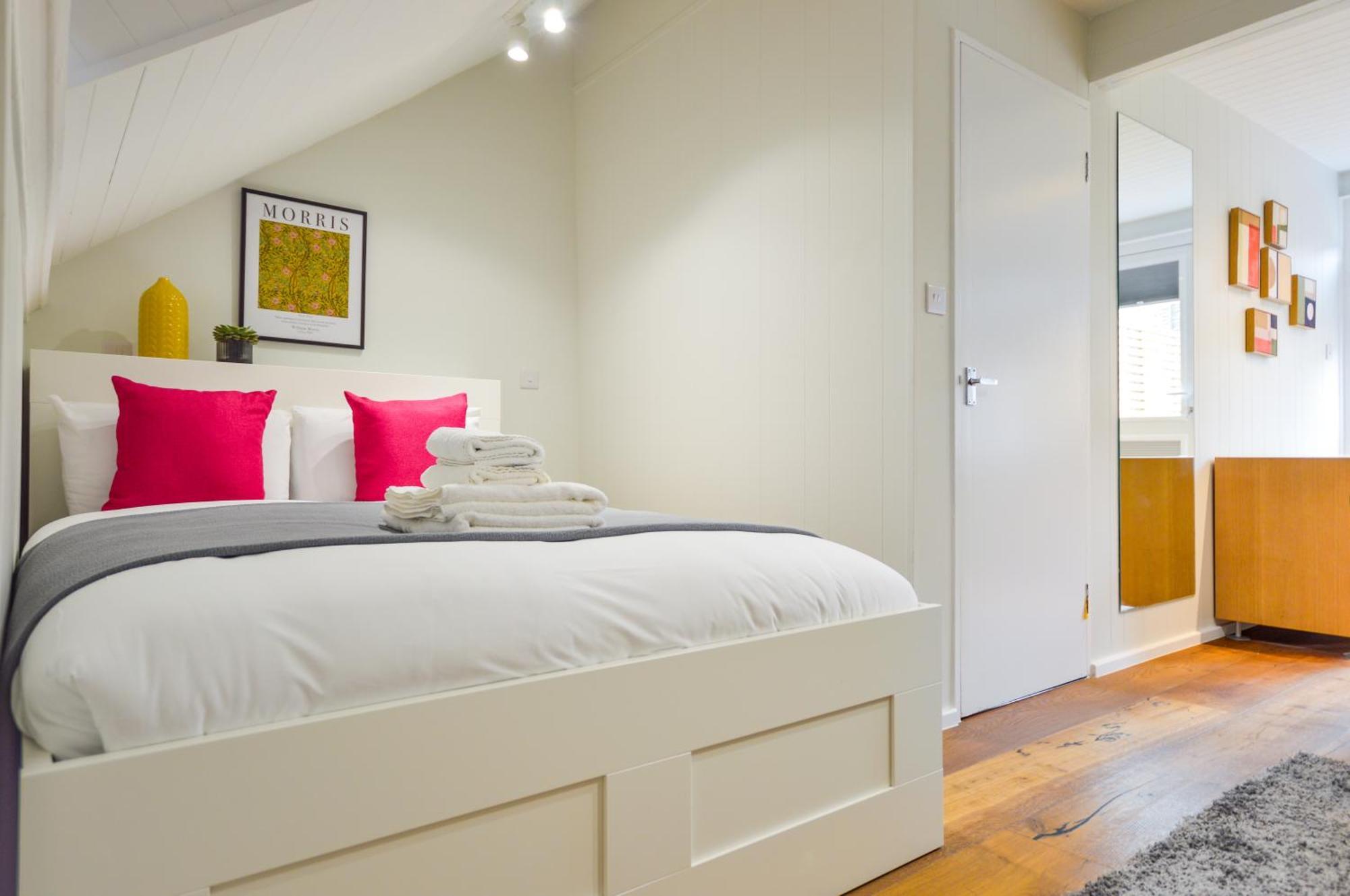 Apartment Split Level At West Hampstead By Concept London