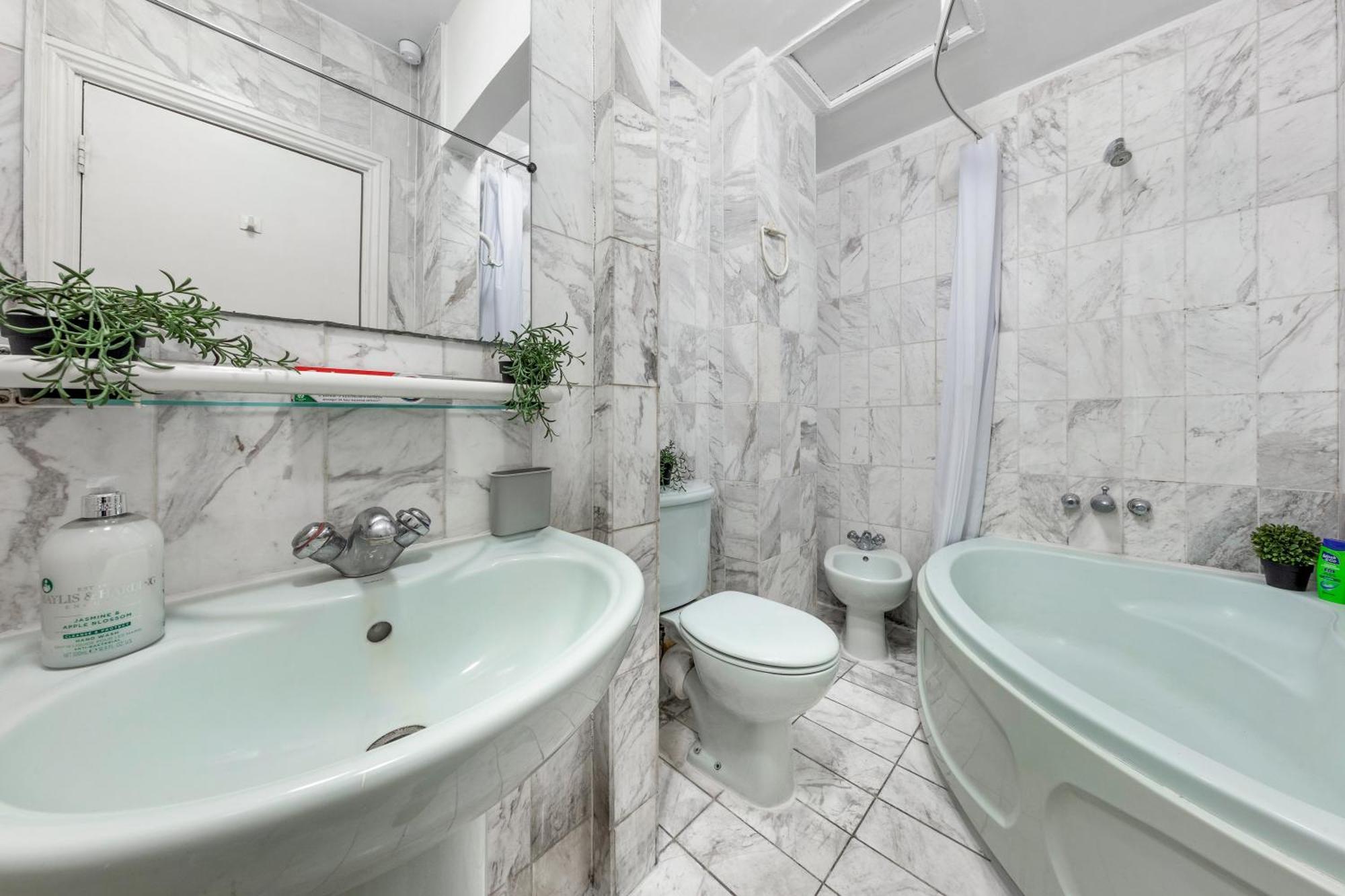 205bak Appartement