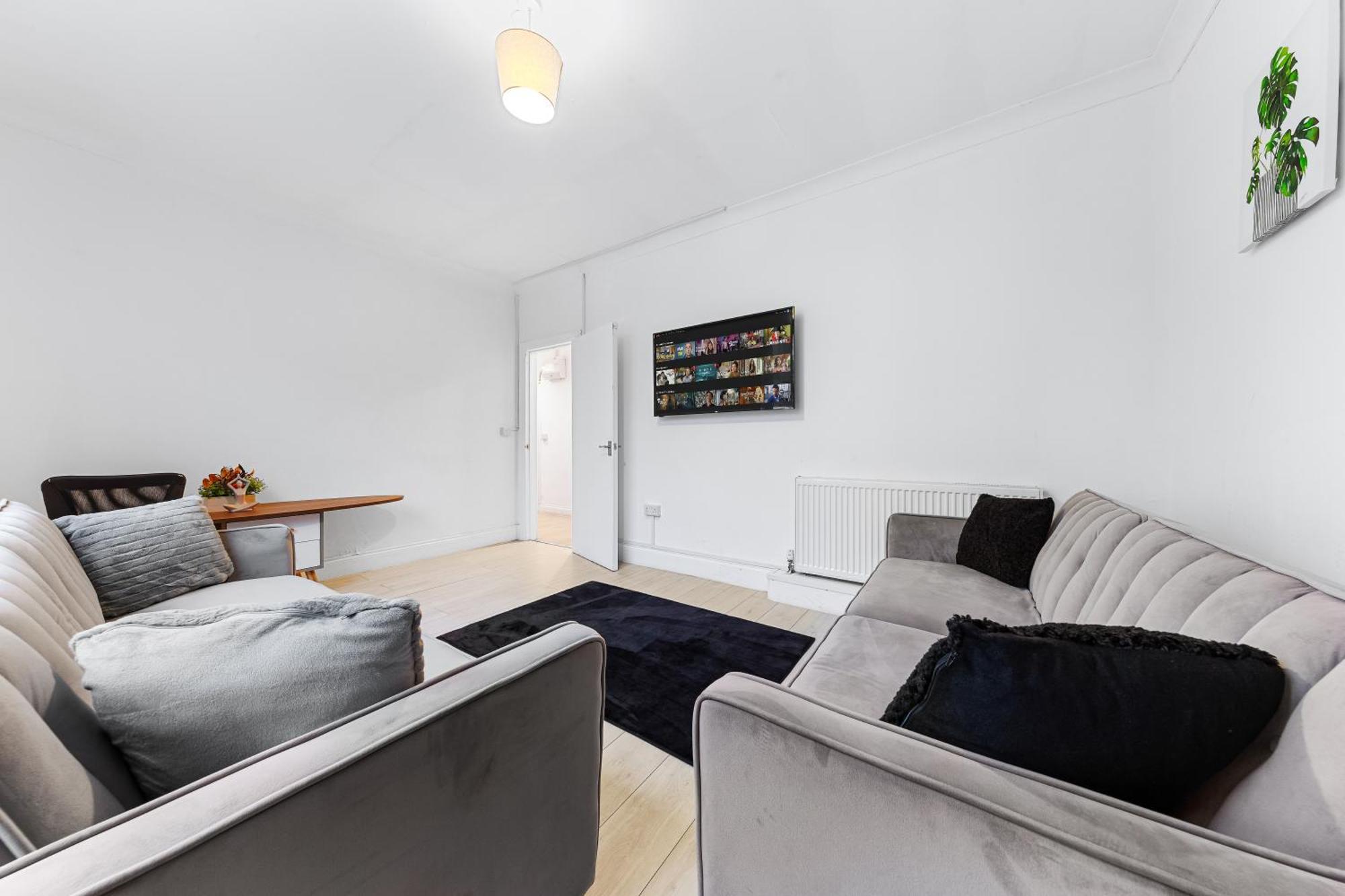 Apartment Holiday Near Kings Cross Sleep 12 Sp7 London