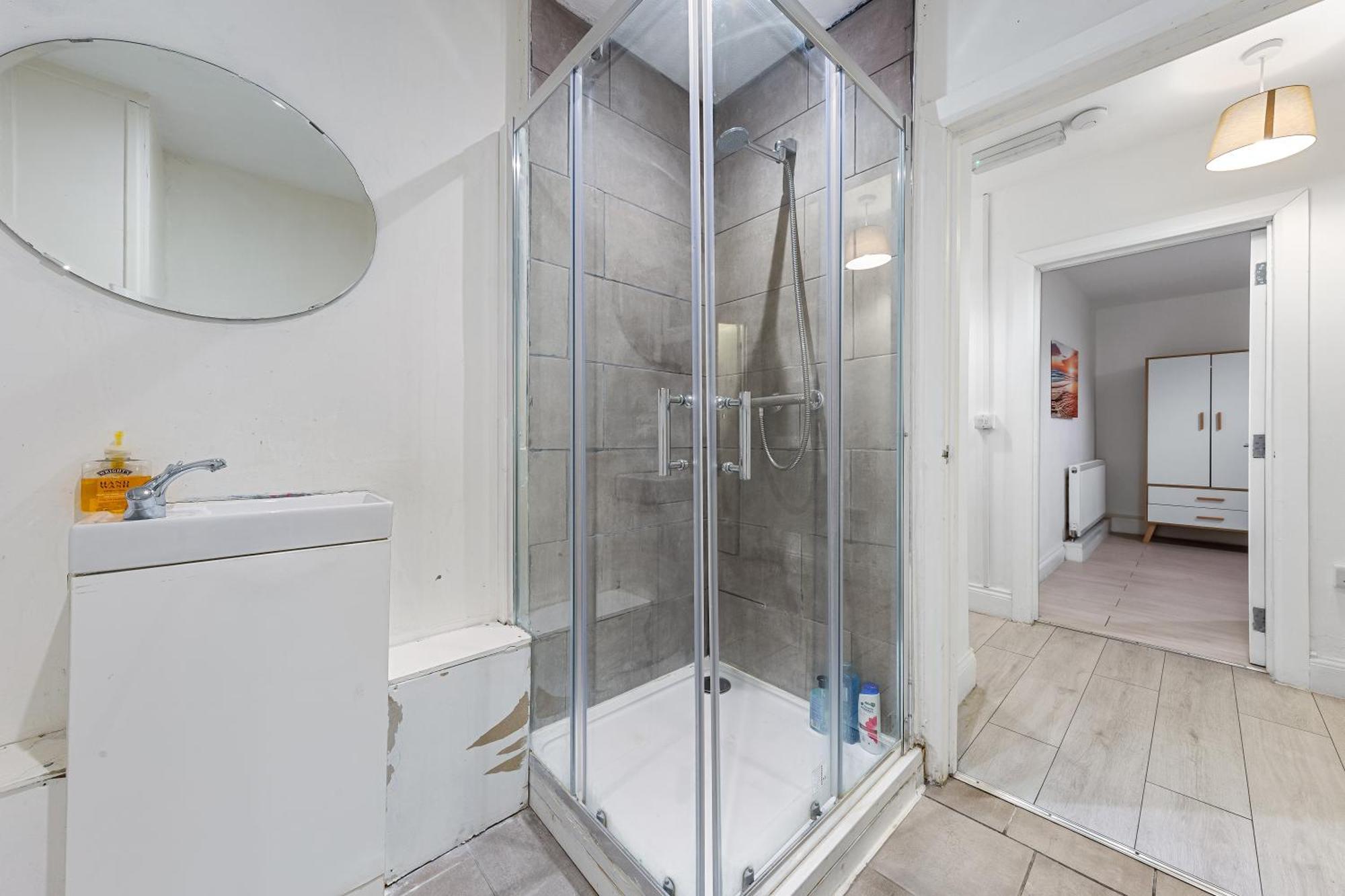Holiday Near Kings Cross Sleep 12 Sp7 * London