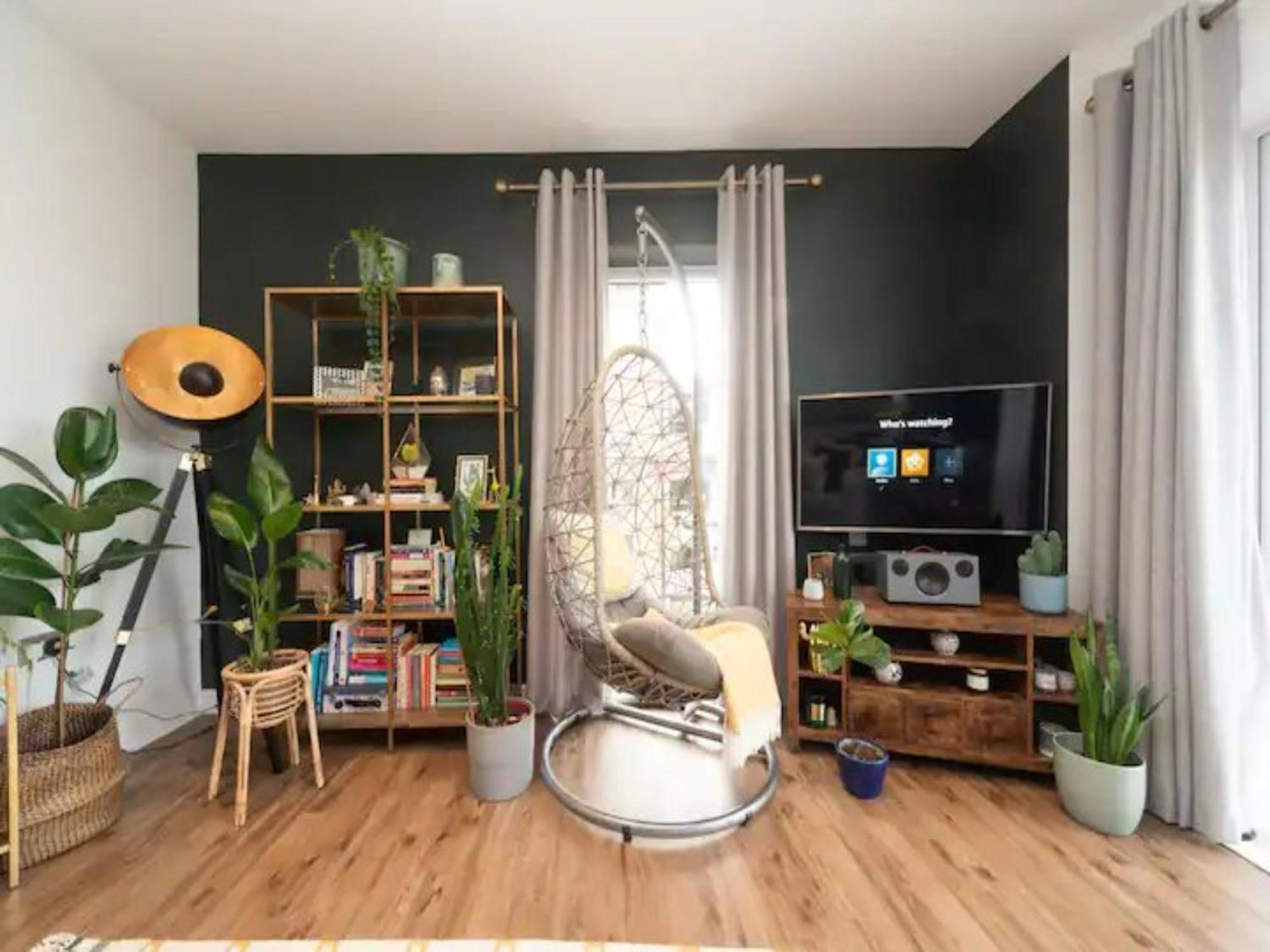 Pass The Keys Stunning And Stylish Flat Mins From Apartment *