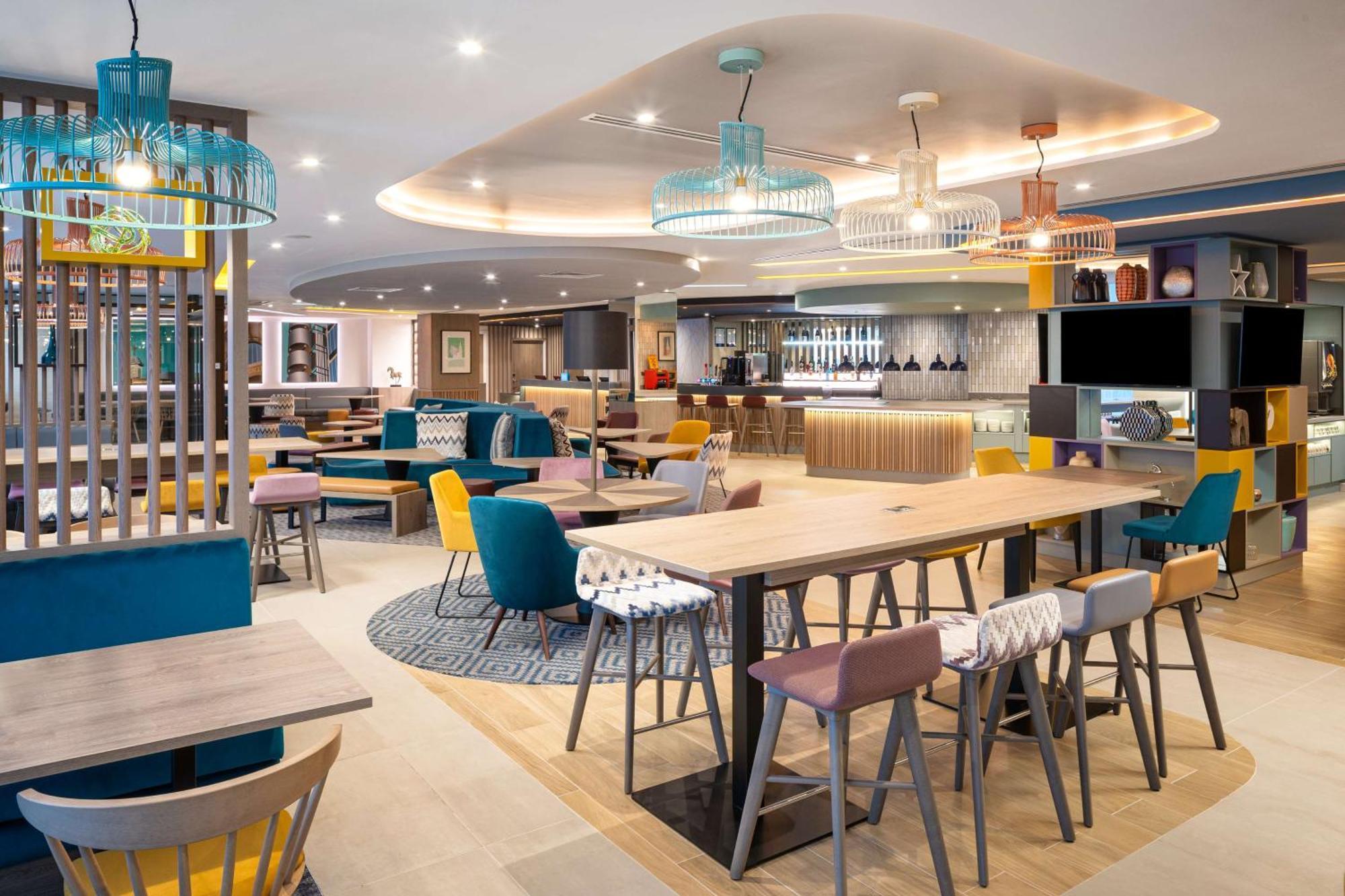 Hampton By Hilton Hotel