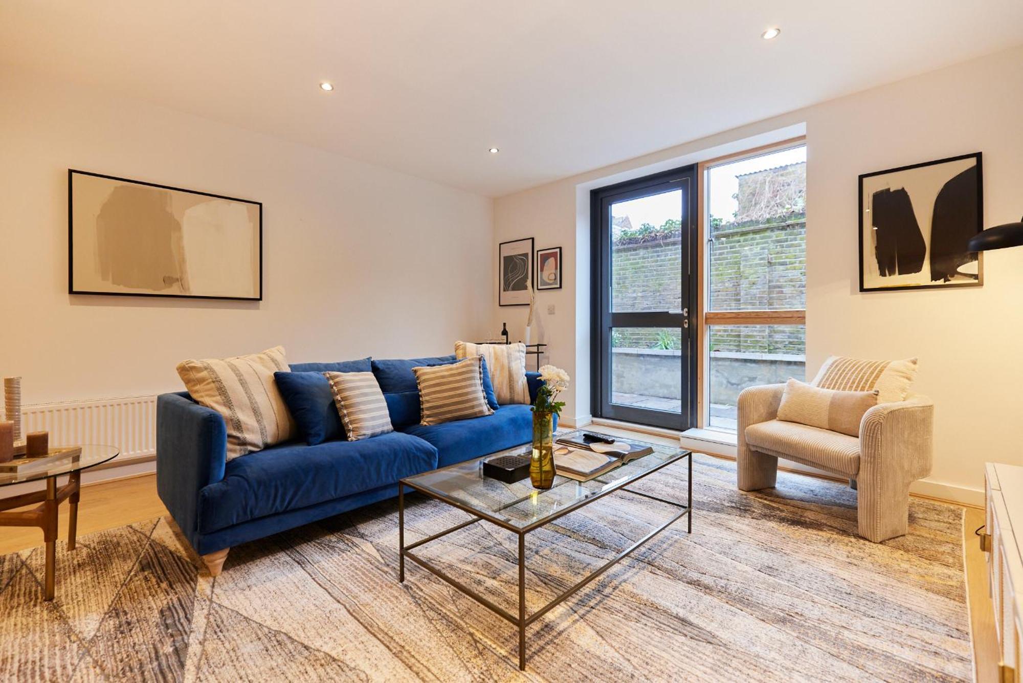 The Putney Escape - Trendy 2bdr Flat With Terrace + Parking Londen