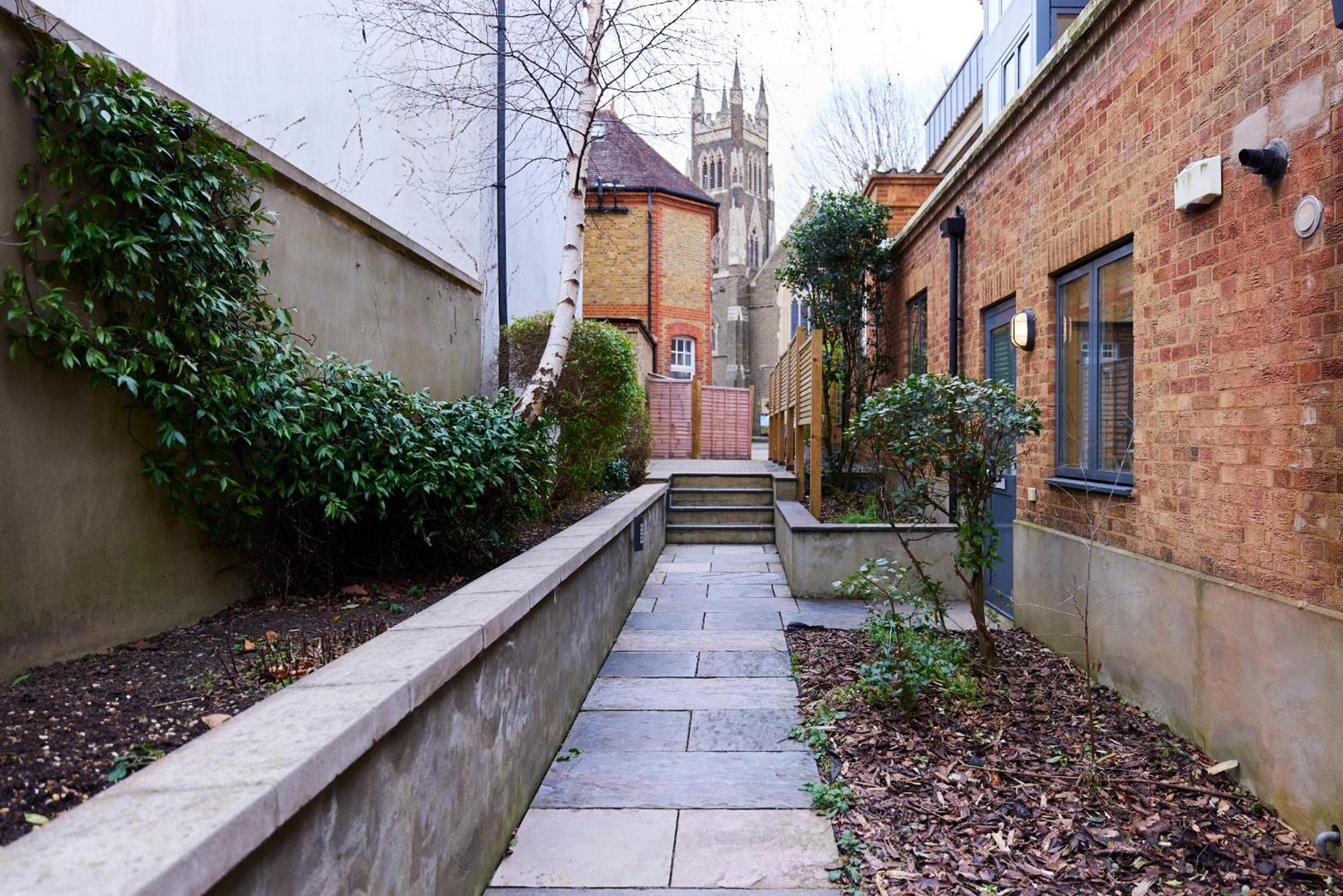 The Putney Escape - Trendy 2bdr Flat With Terrace + Parking * Londen
