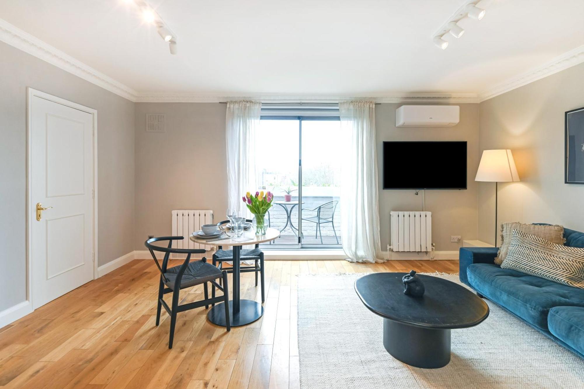 Apartment Buckingham And Lloyds - South Kensington London