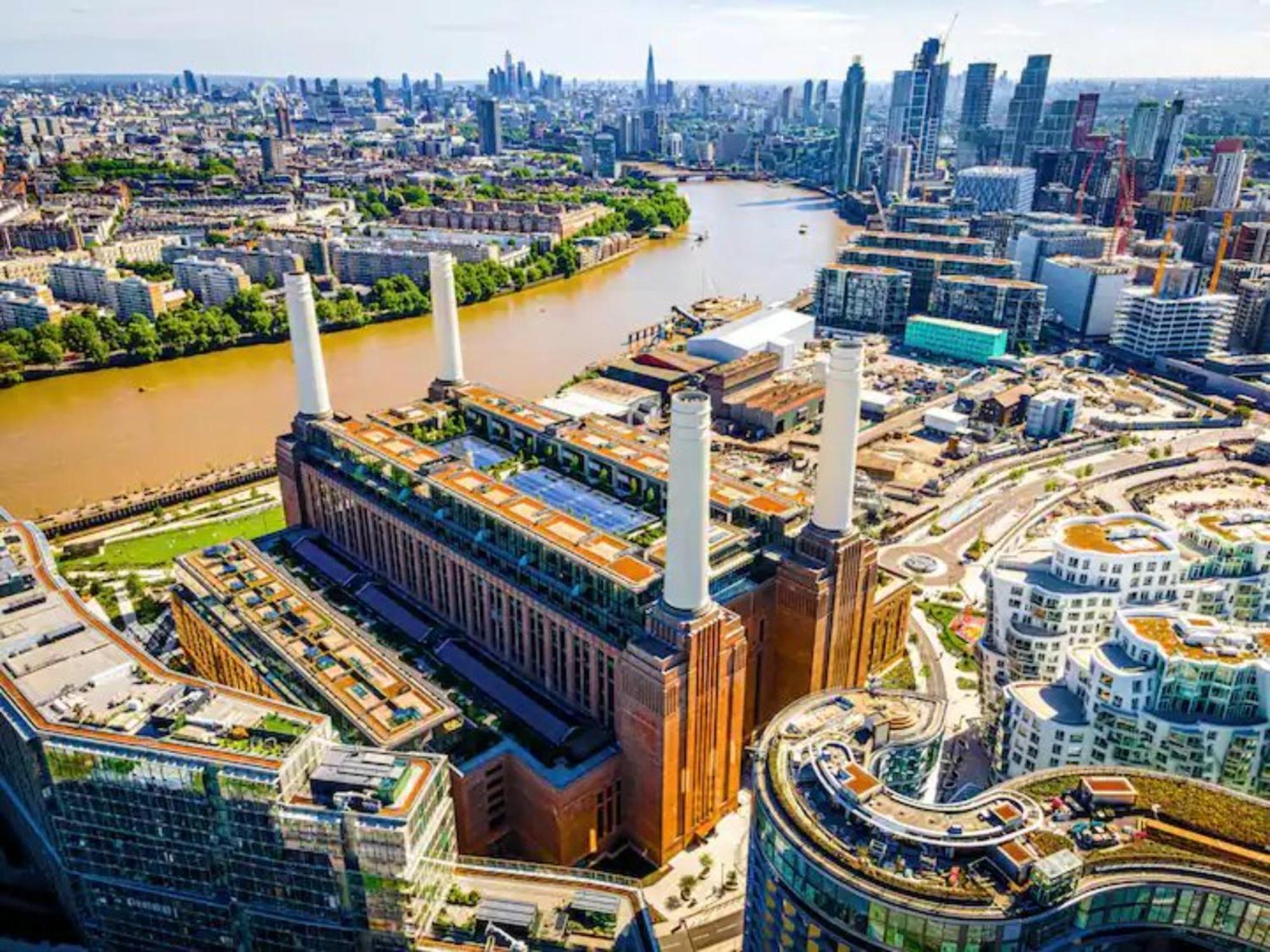Pass The Keys - Modern Trendy Battersea Londen