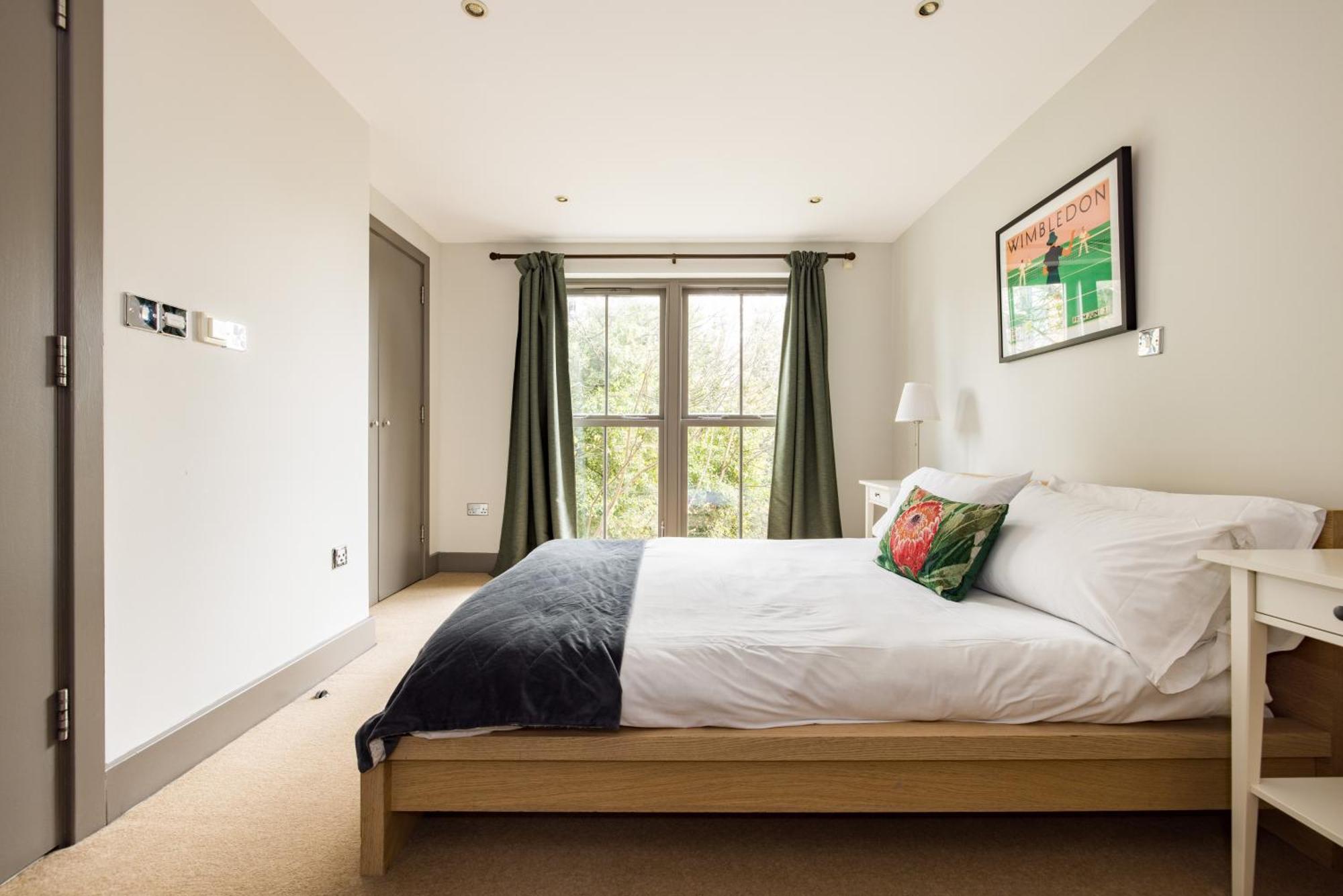 Sunshine In My Mood - 2 Bedroom Flat In Battersea Appartement Londen