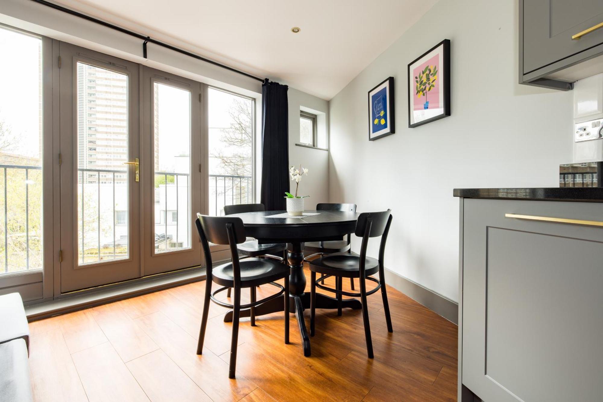 Appartement Sunshine In My Mood - 2 Bedroom Flat In Battersea Londen