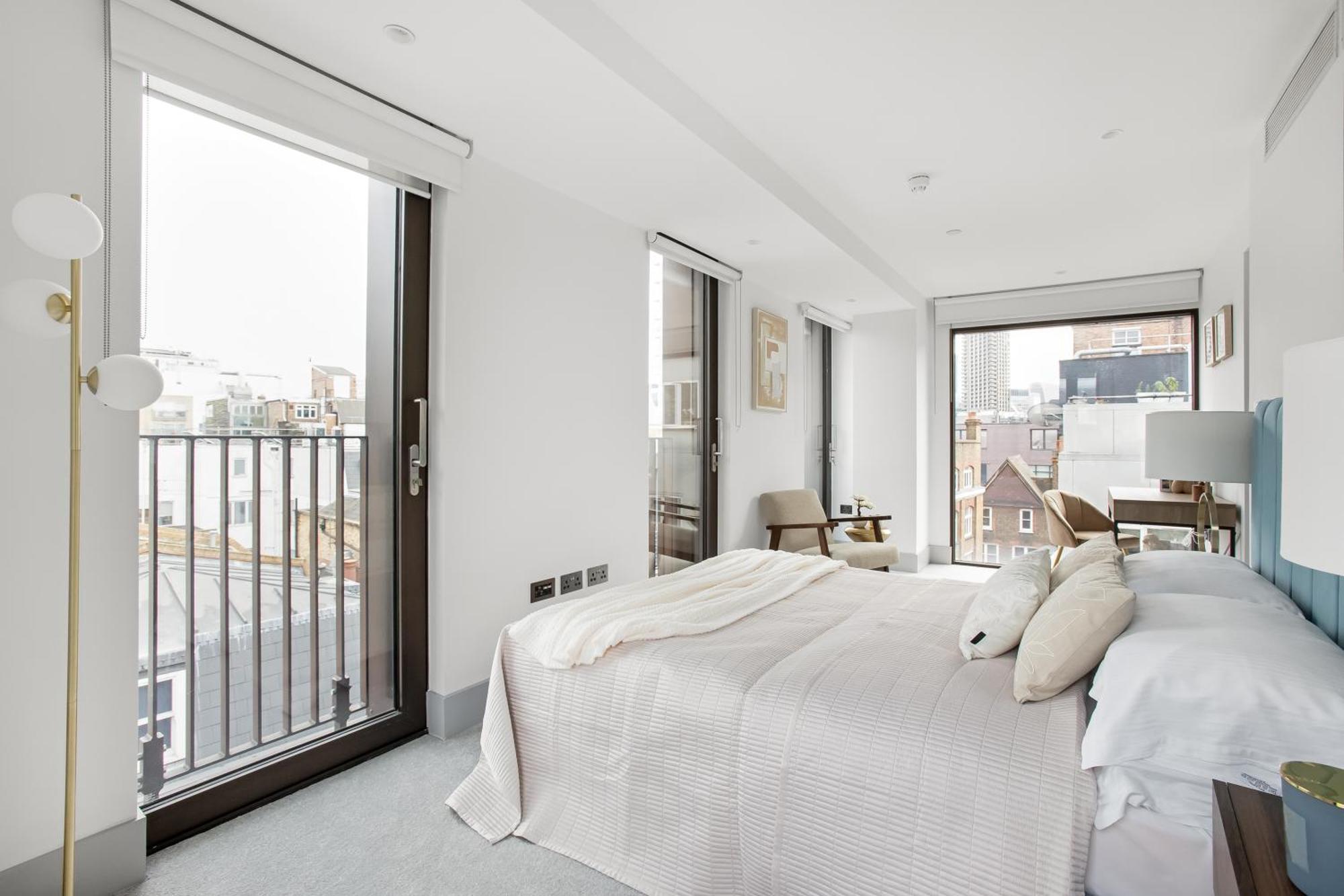 Stunning 3 Bedroom Penthouse Private Terrace Ac