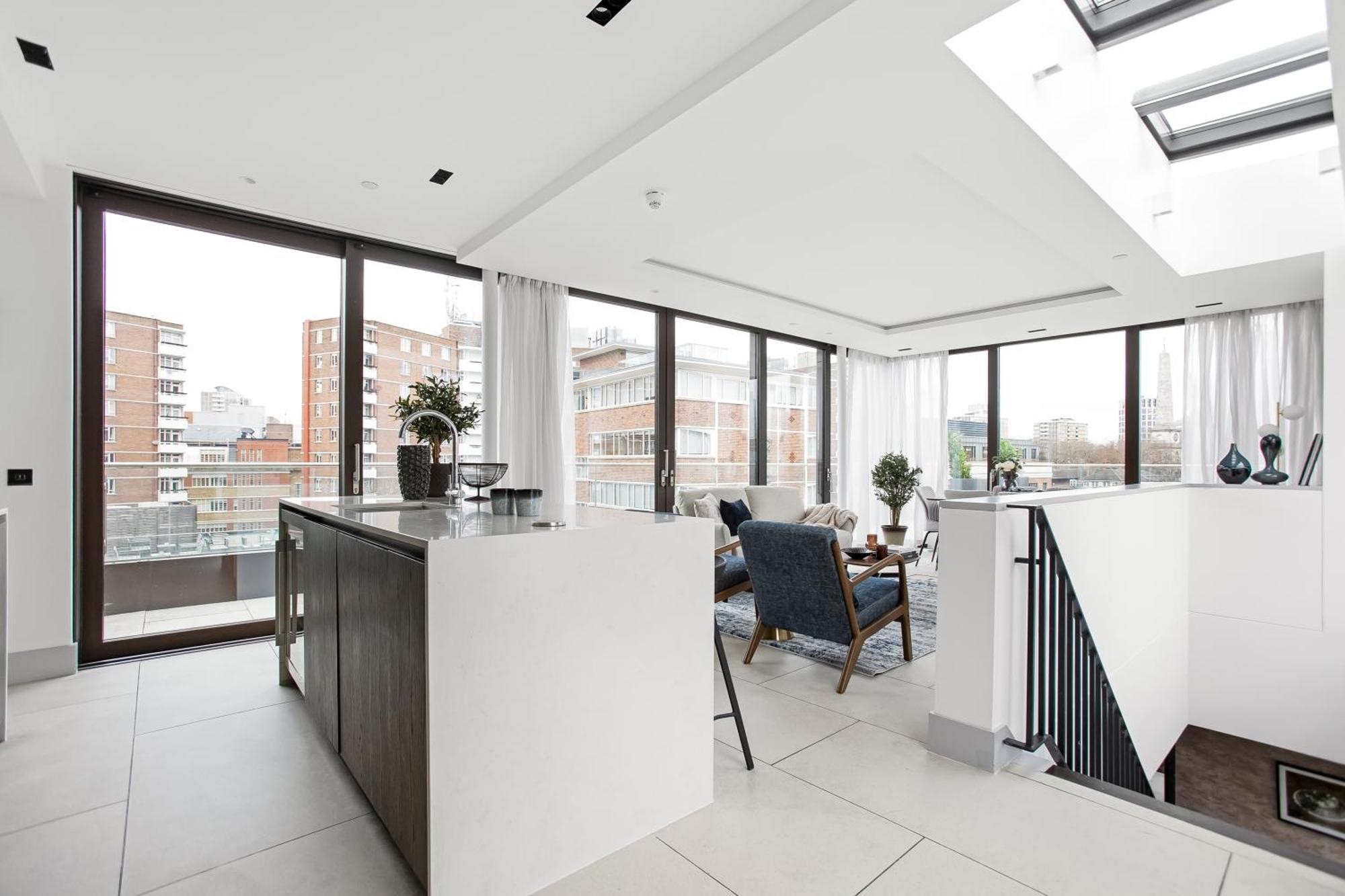 Stunning 3 Bedroom Penthouse Private Terrace Ac * London