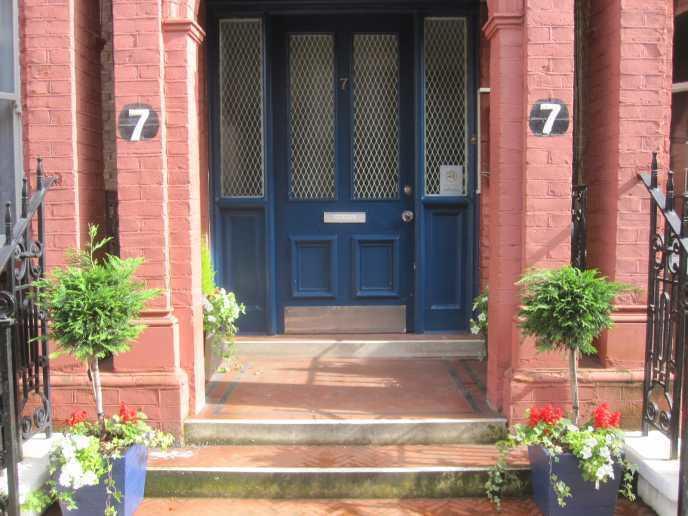 Guest house In Chelsea 2*