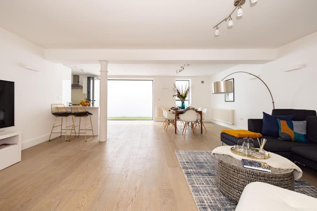 Apartment Wild Roses Serviced - Borough