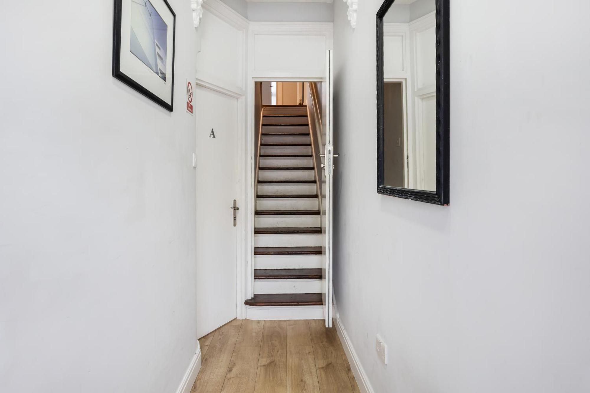 Appartement Spacious Near Hammersmith Staion Londen