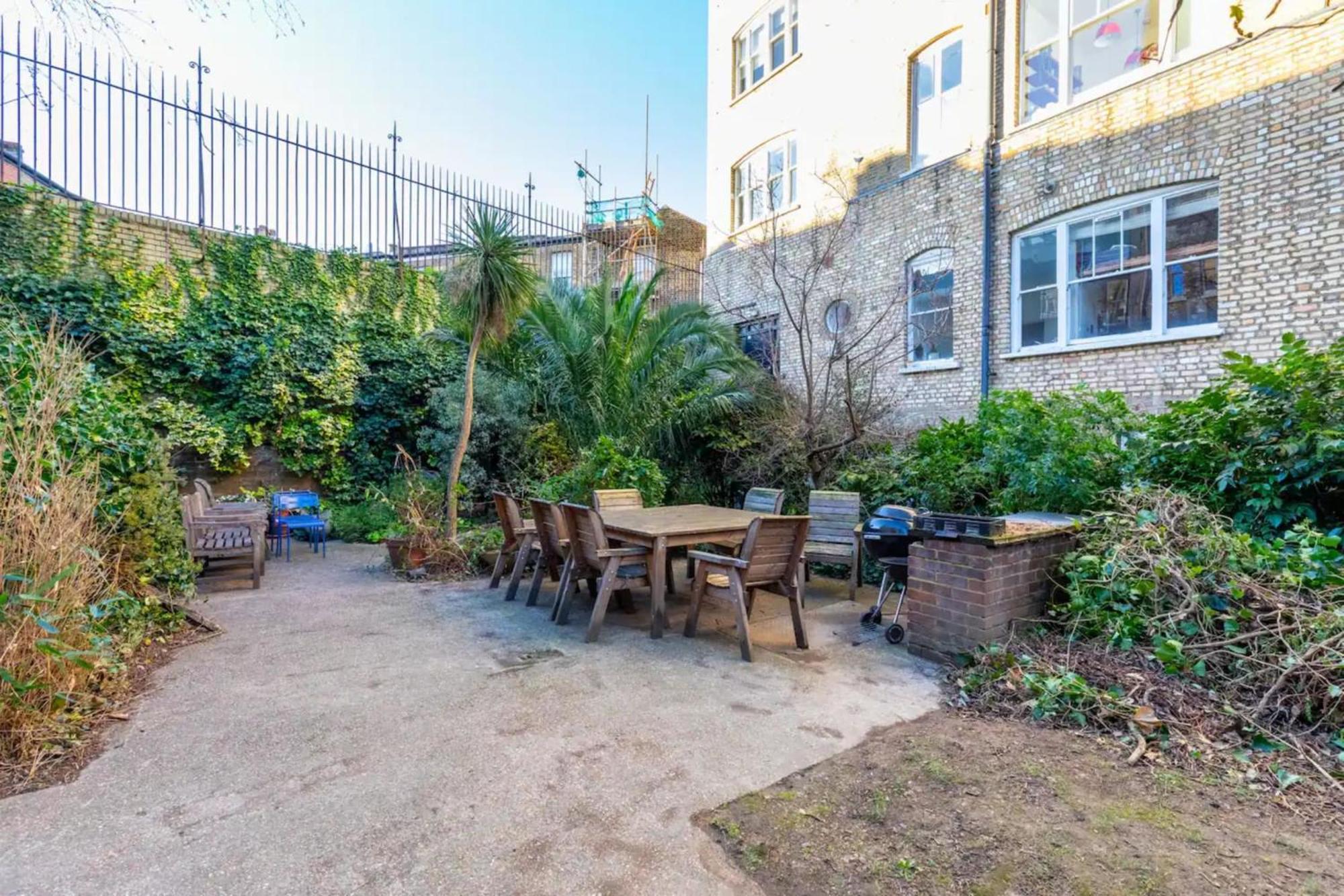 Apartment Tastefully Curated Mezzanine Flat Hackney!