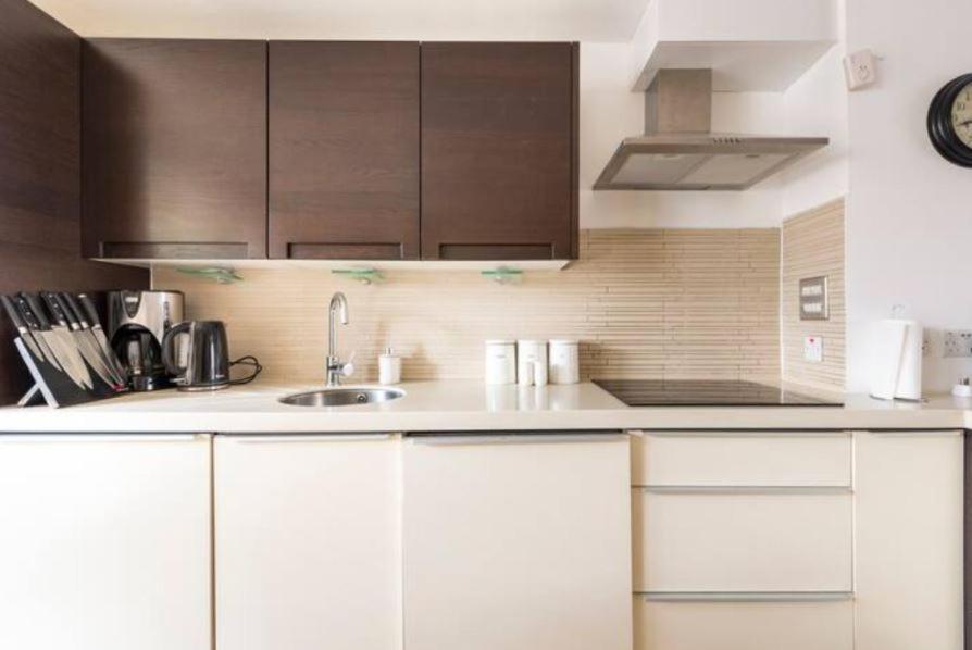 Apartment Super Beautiful Three Bedroom London