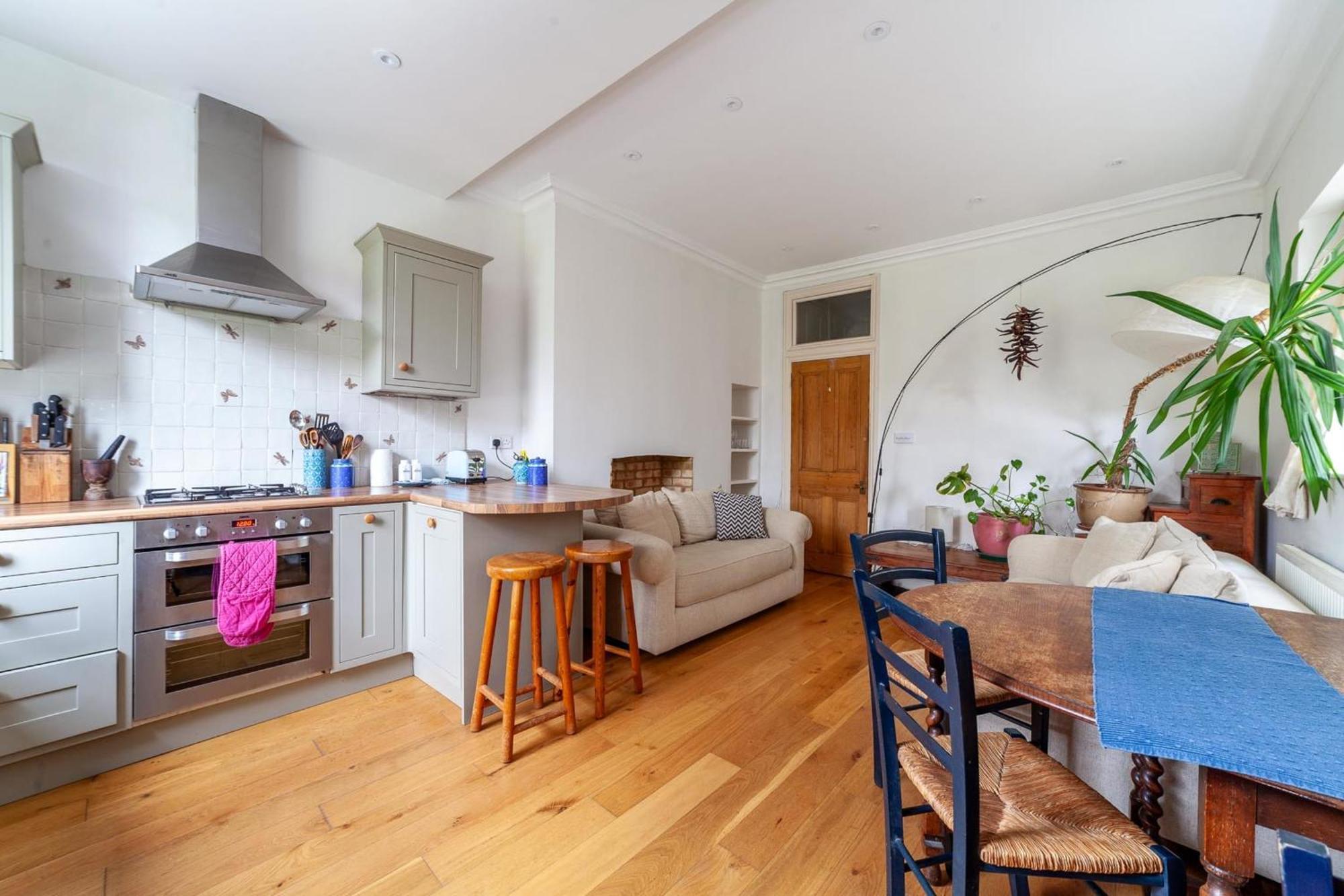 Cosy And Spacious London
