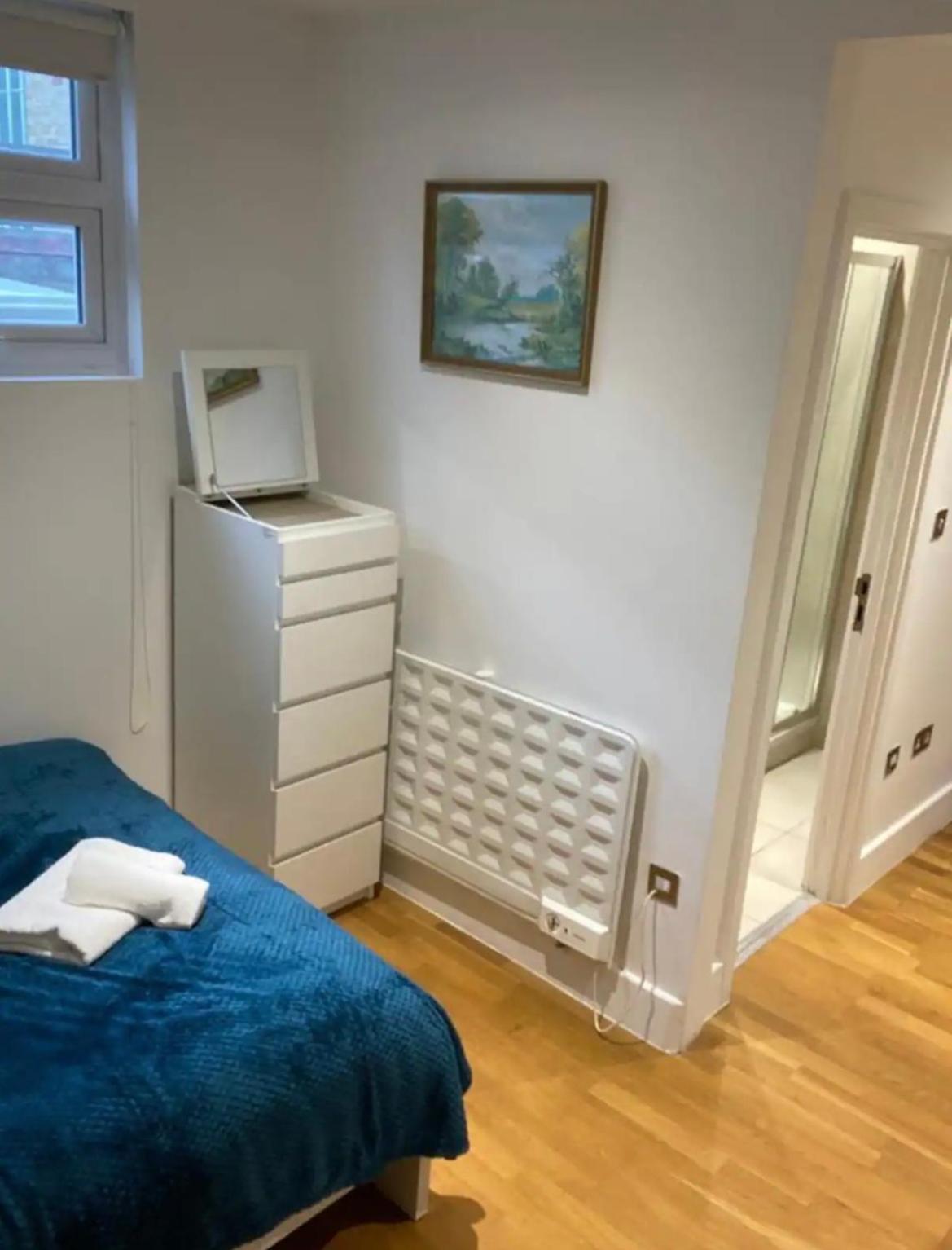 Privatunterkunft Lovely Private In Euston,