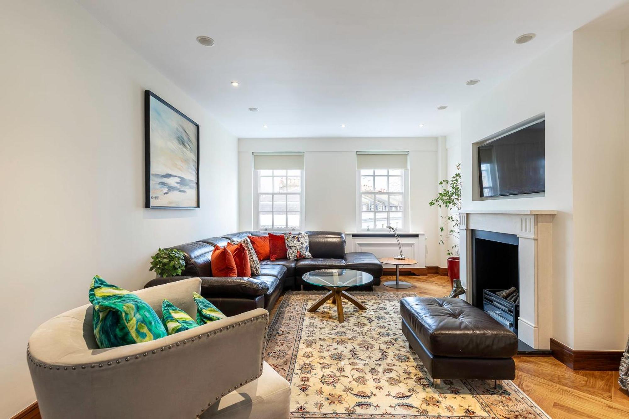 Apartment Colourful South Kensington