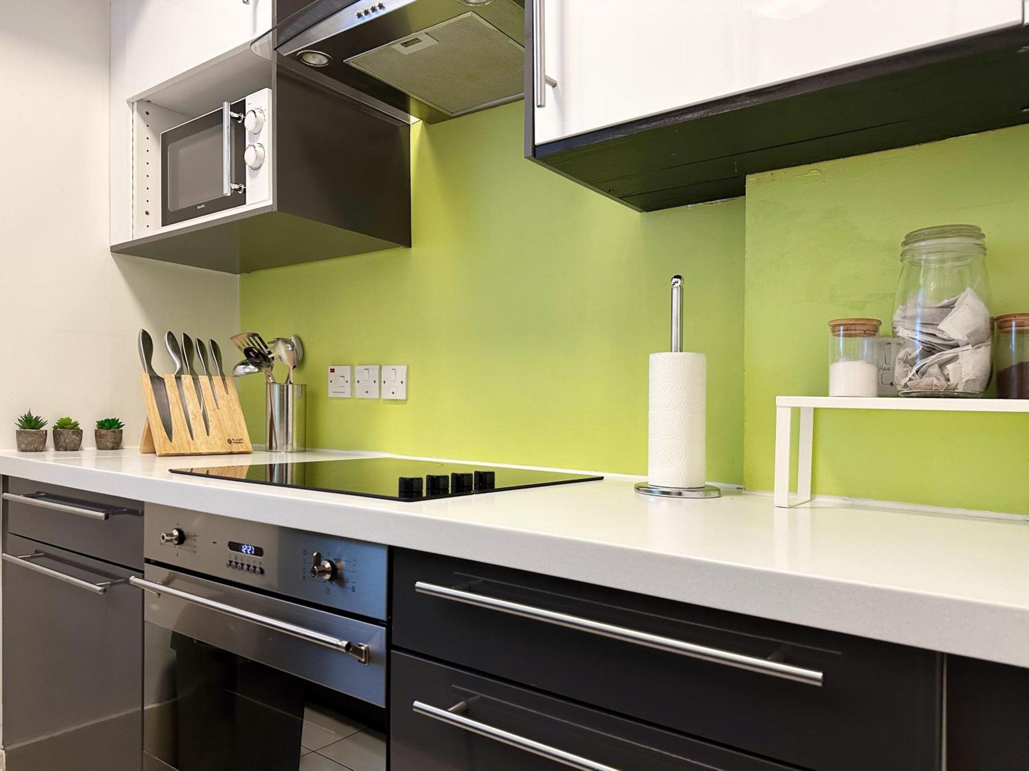 Oliver Place In Holborn - 2 Double Beds, 1 Sofa Bed, Great Location Apartment *