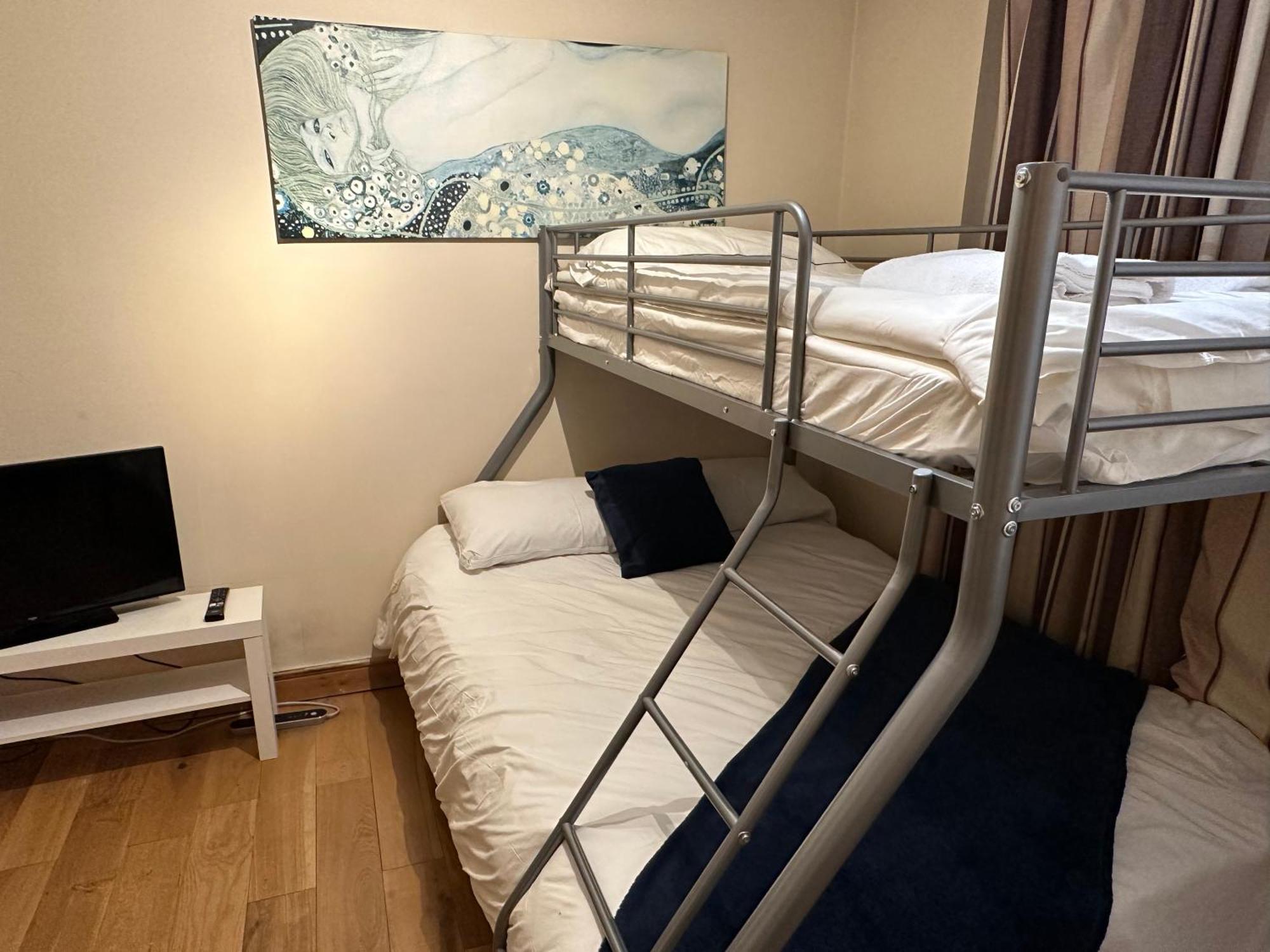 Mackenzie Apartment *