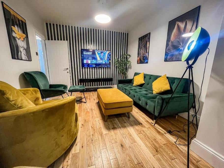 Apartment East Townhouse By Harlington