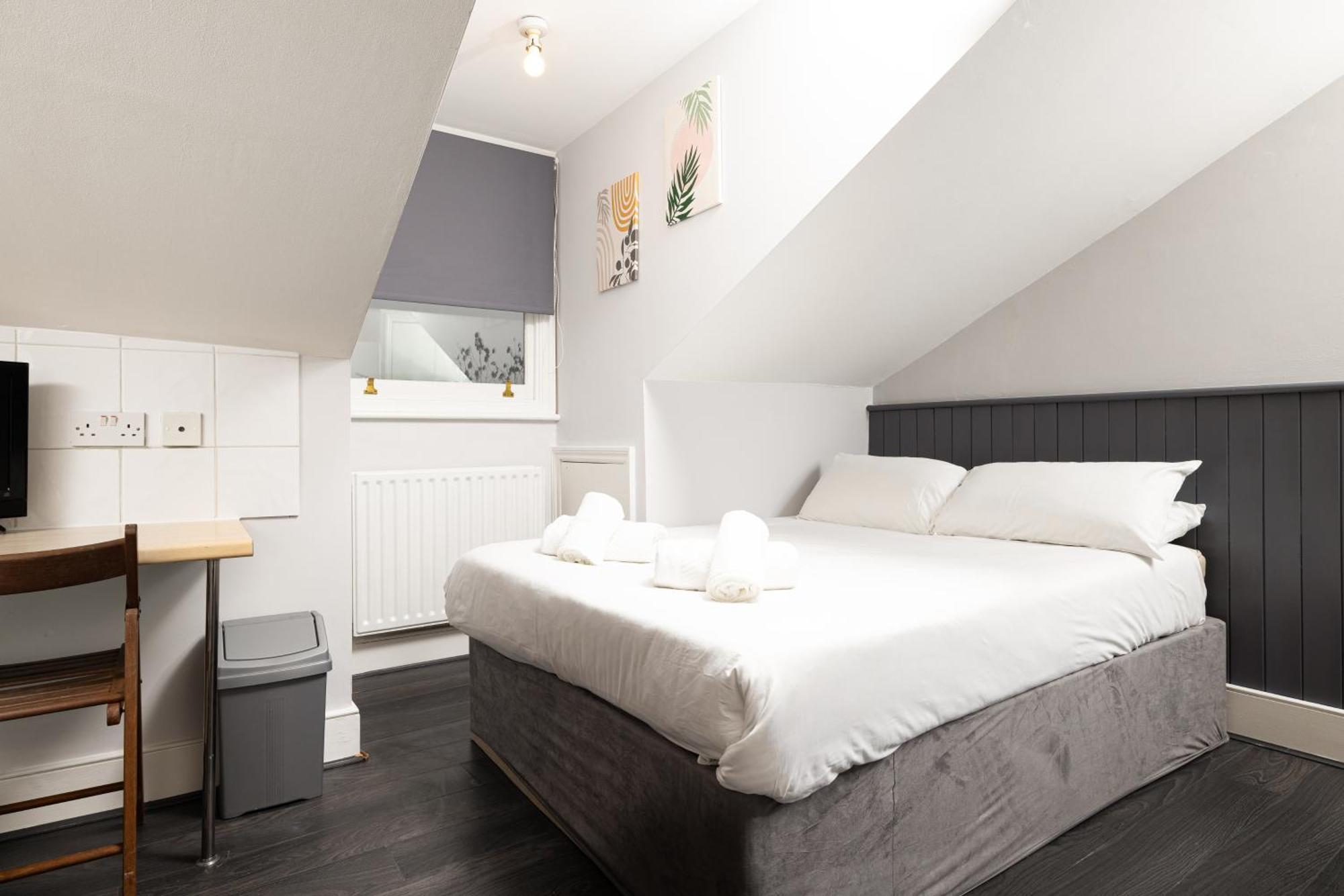 Charmstay Swiss Apartment *