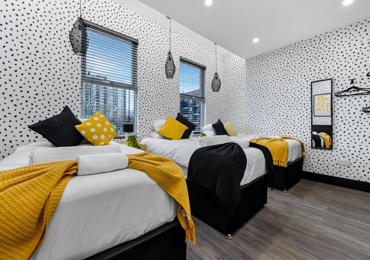 Appartement Bright & Colourful House - For A Large Groups Londen