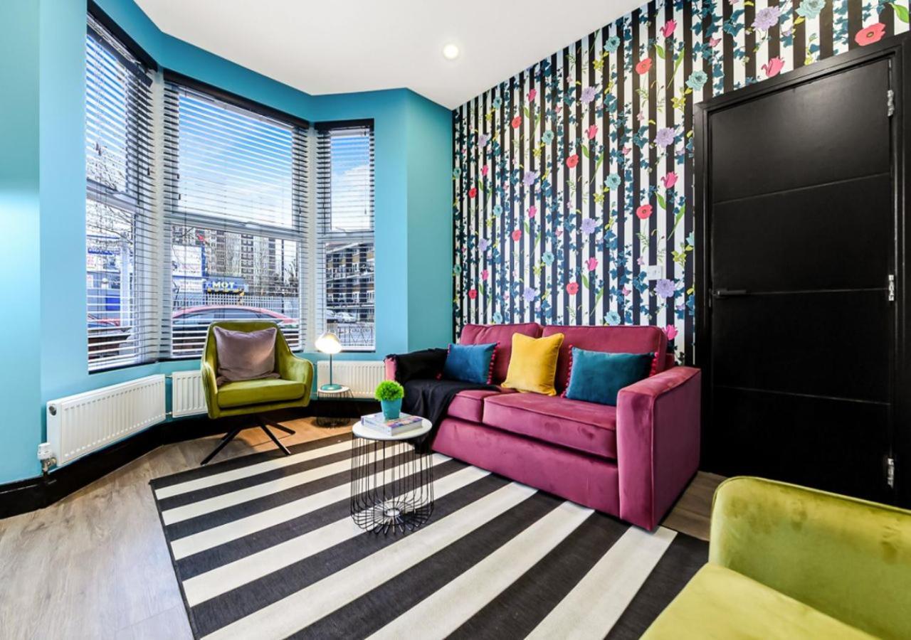 Bright & Colourful House - For A Large Groups Londen
