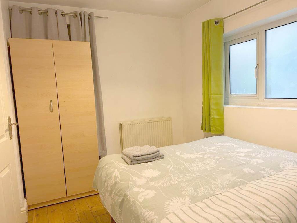 Guest house Cosy Near Canary Wharf & The O2