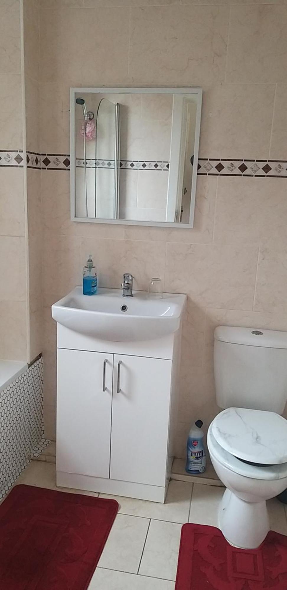 Simply Relax,1 Eastham * London