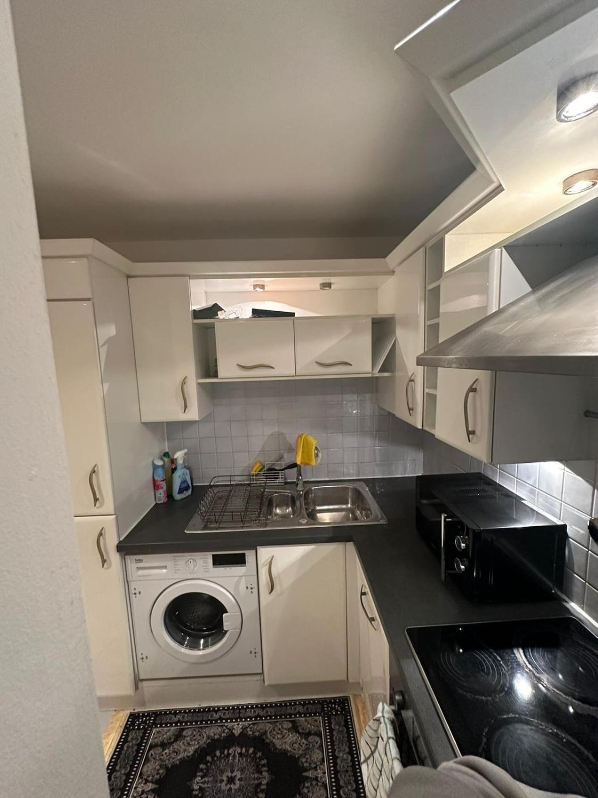 Cozzy Apartment