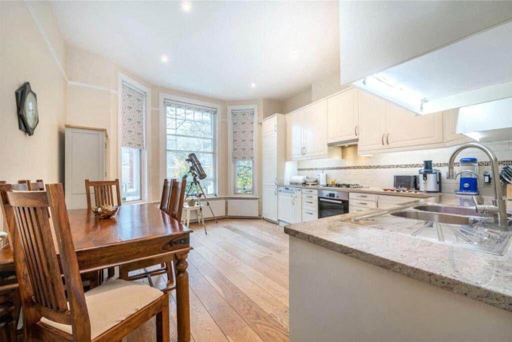 Apartment Stylish Hampstead Flat With Character And Charm