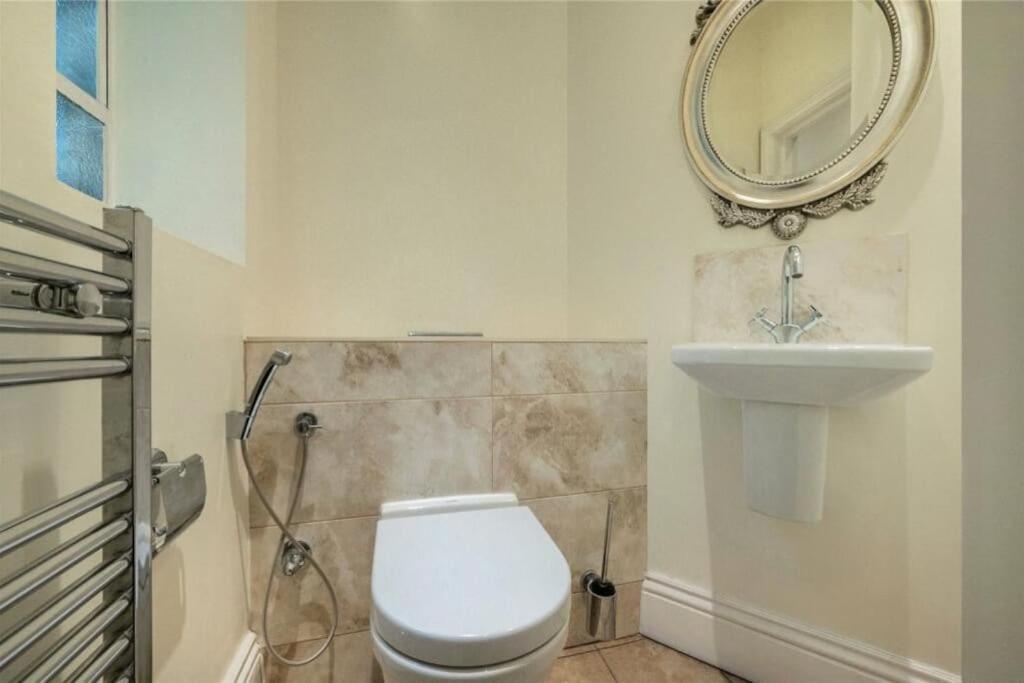 Apartment Stylish Hampstead Flat With Character And Charm
