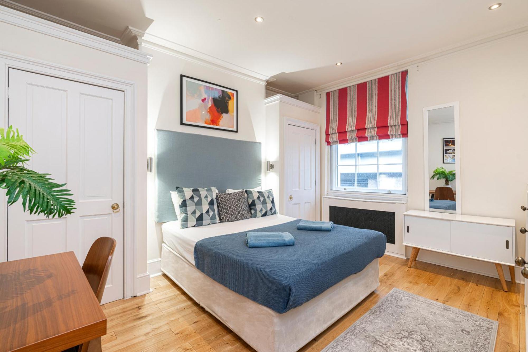 At Piccadilly Apartment London
