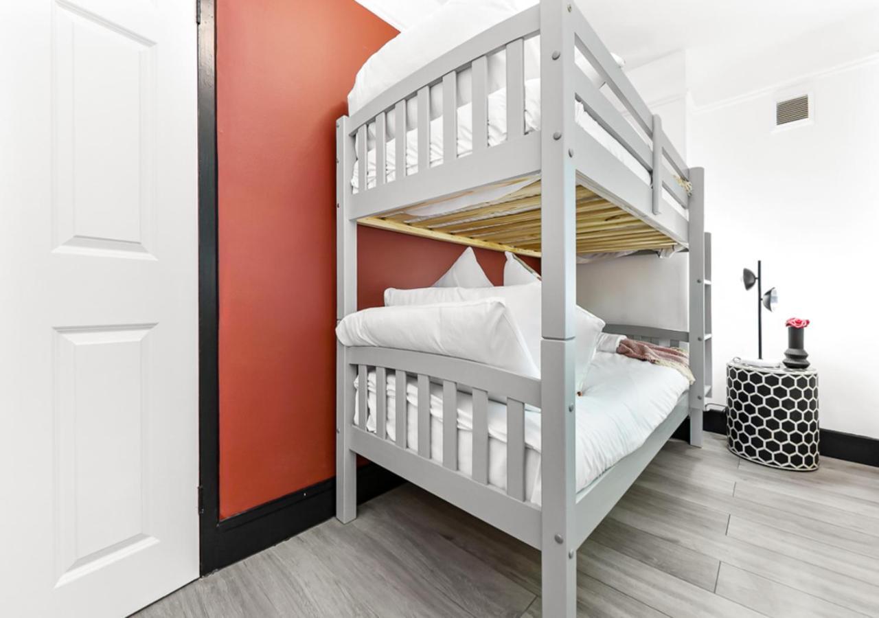 Radiant Serenity 2br Flat Sleeps 4 Warm Ambiance Apartamento