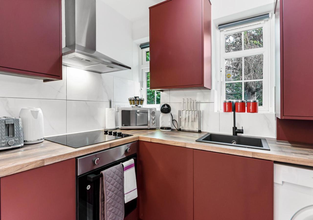 Radiant Serenity 2br Flat Sleeps 4 Warm Ambiance Apartamento *