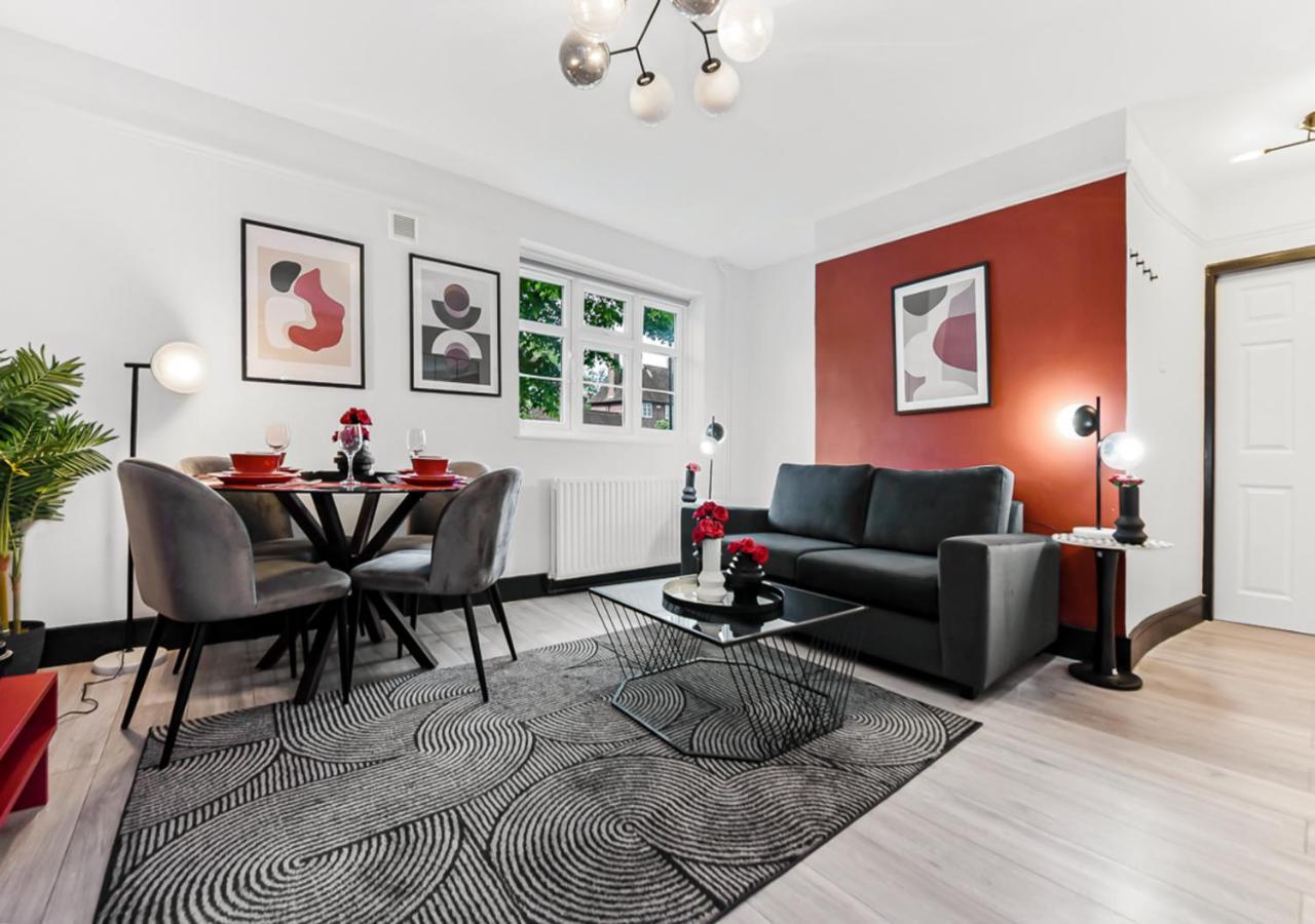 Radiant Serenity 2br Flat Sleeps 4 Warm Ambiance Apartamento Londres