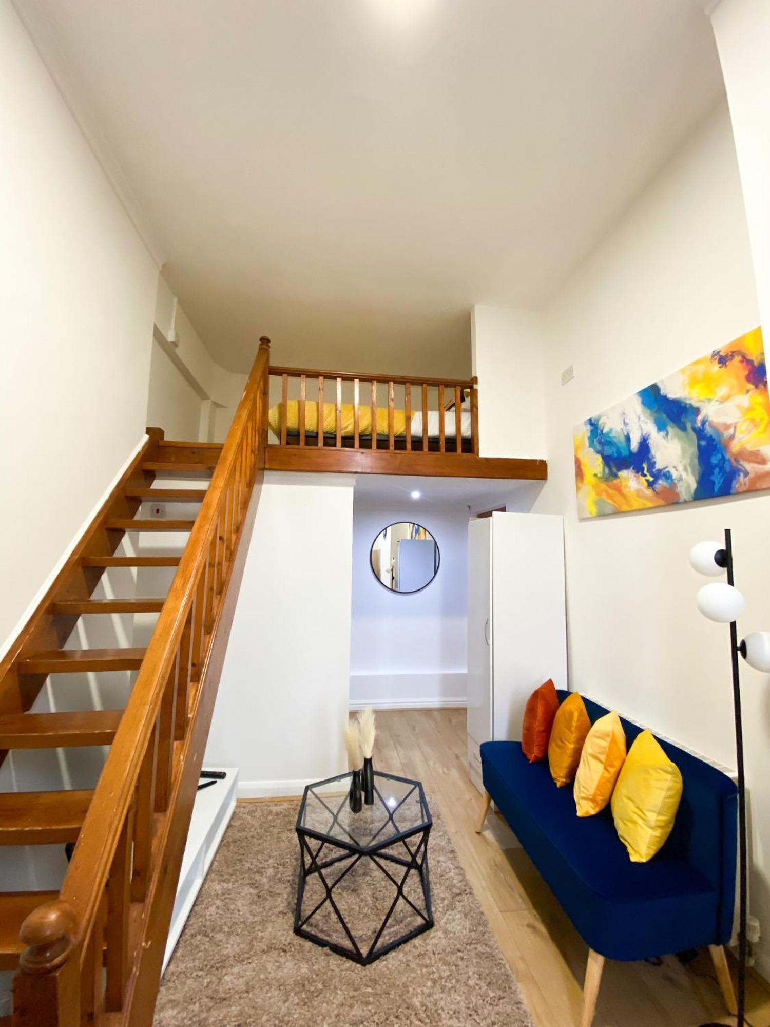 Appartement Modern Queenspark Londen