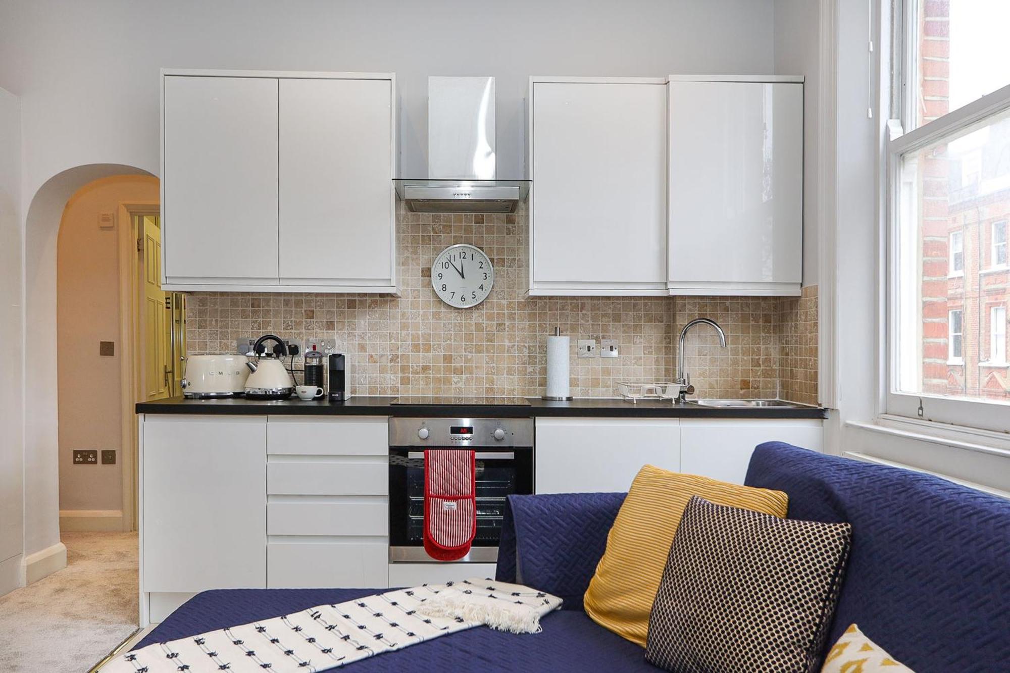 Cosy Kensington Flat, 2 Min To Tube Appartement