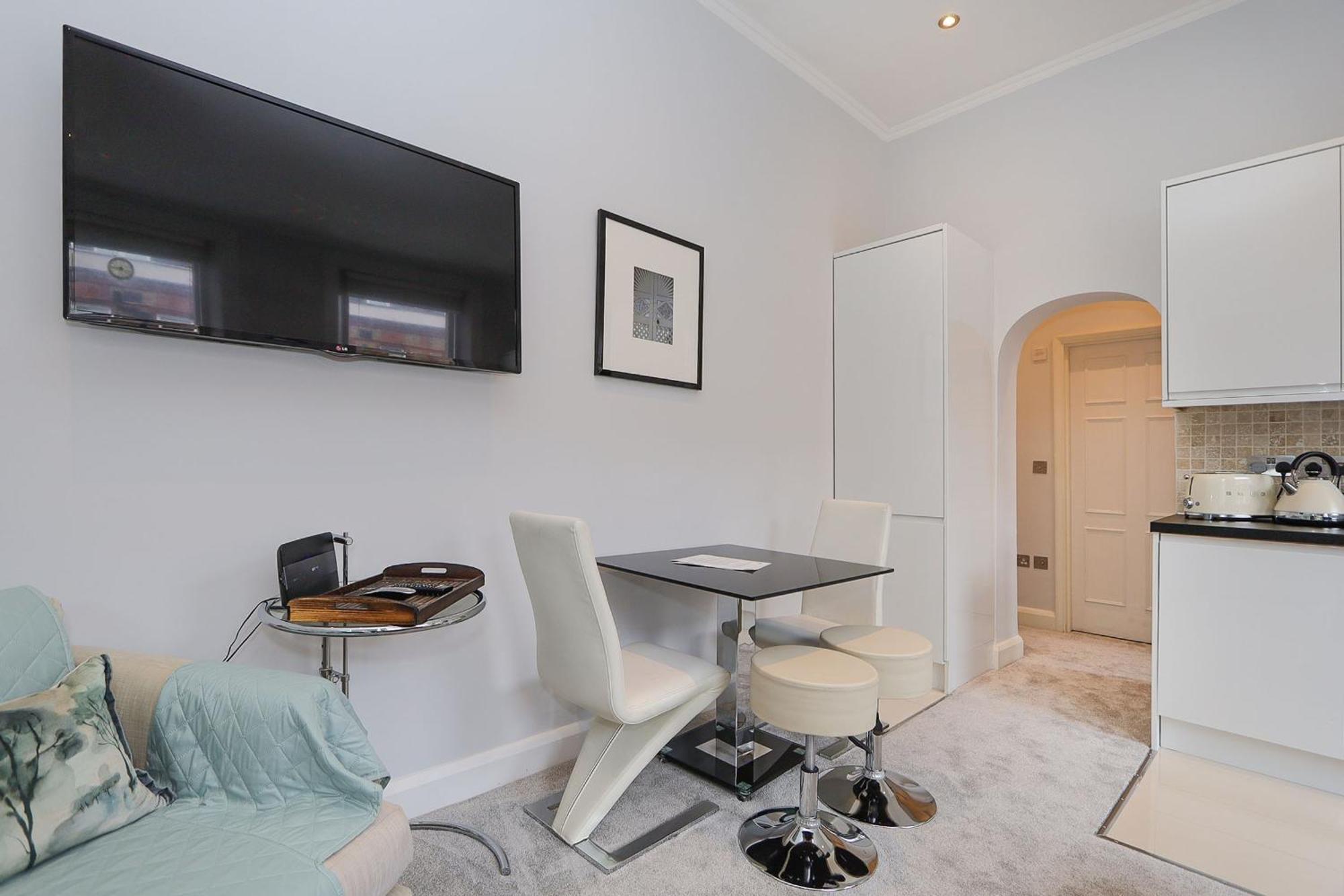 Appartement Cosy Kensington Flat, 2 Min To Tube Londen
