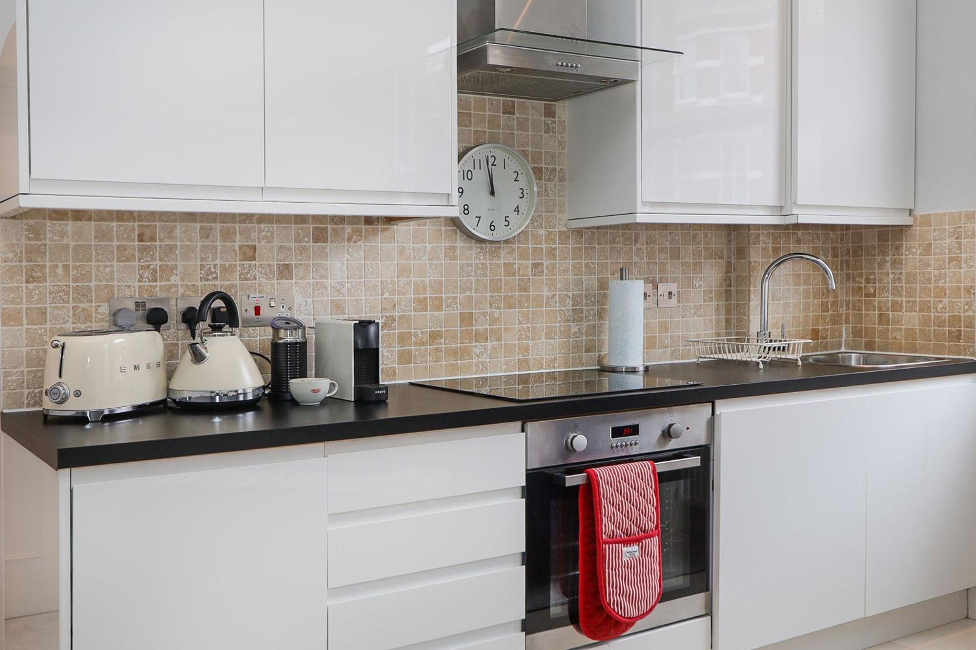 Cosy Kensington Flat, 2 Min To Tube Appartement Londen