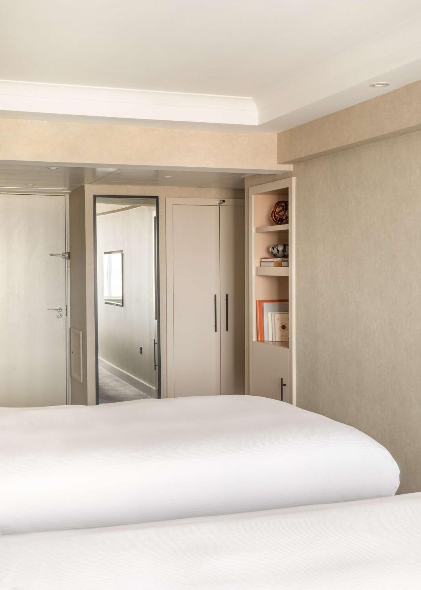 Hilton Metropole 4*