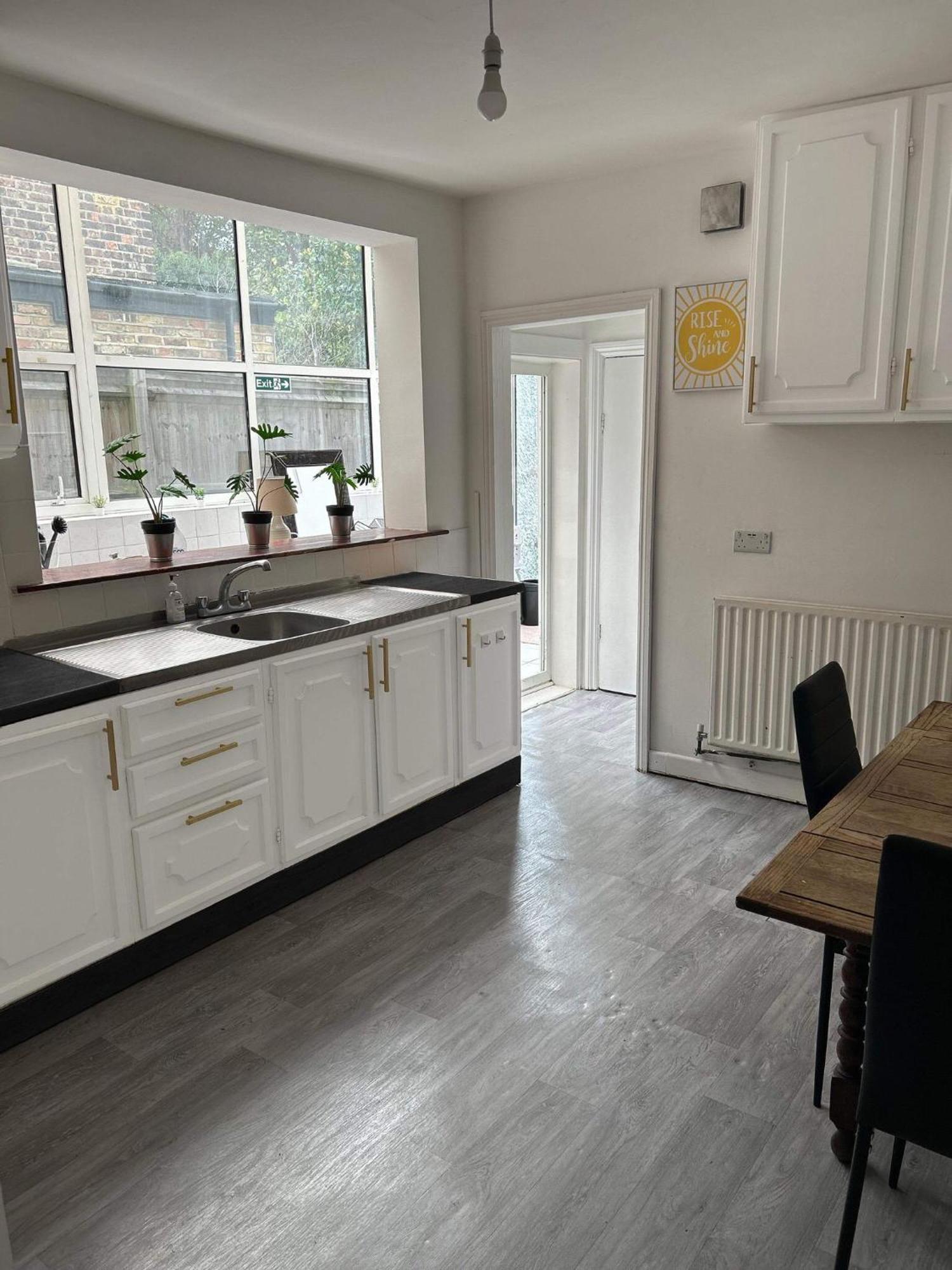 Balham, South Spacious 3 * Londen