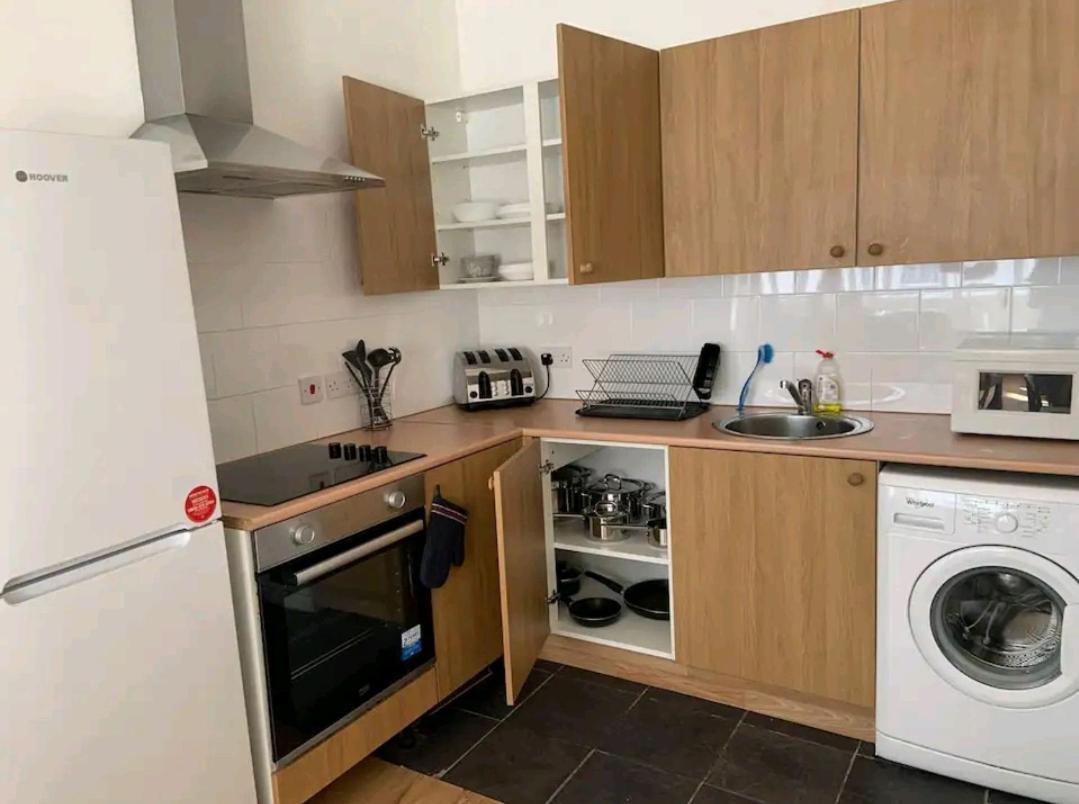 Habitación en casa particular Affordable In Shared Flat, Bridge Londres