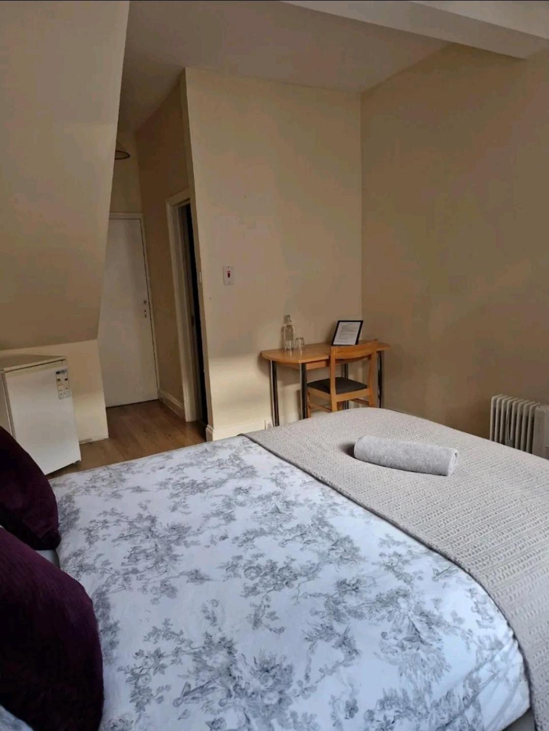 Habitación en casa particular Affordable In Shared Flat, Bridge