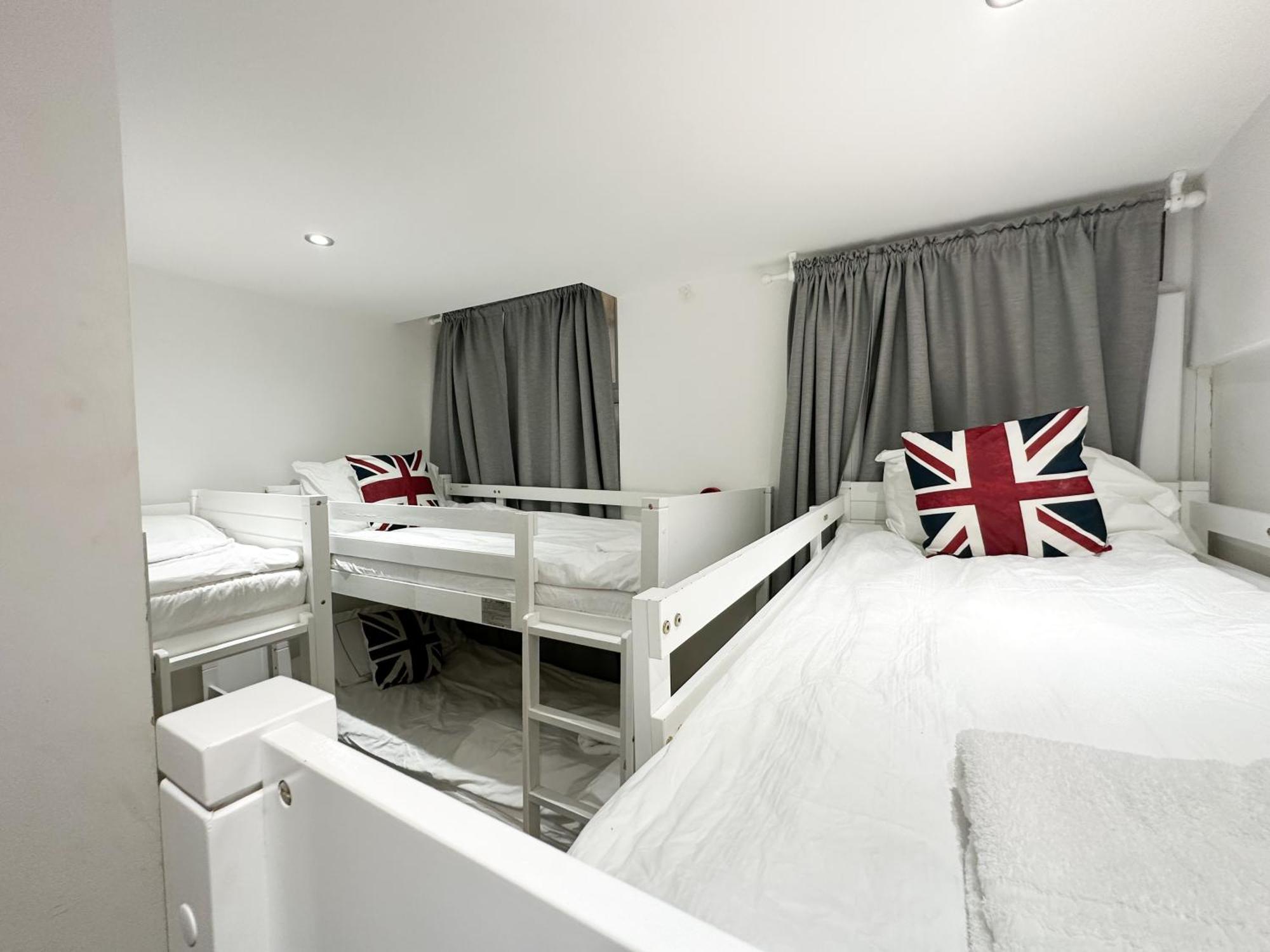 Gasthuis 205 Earls Court *