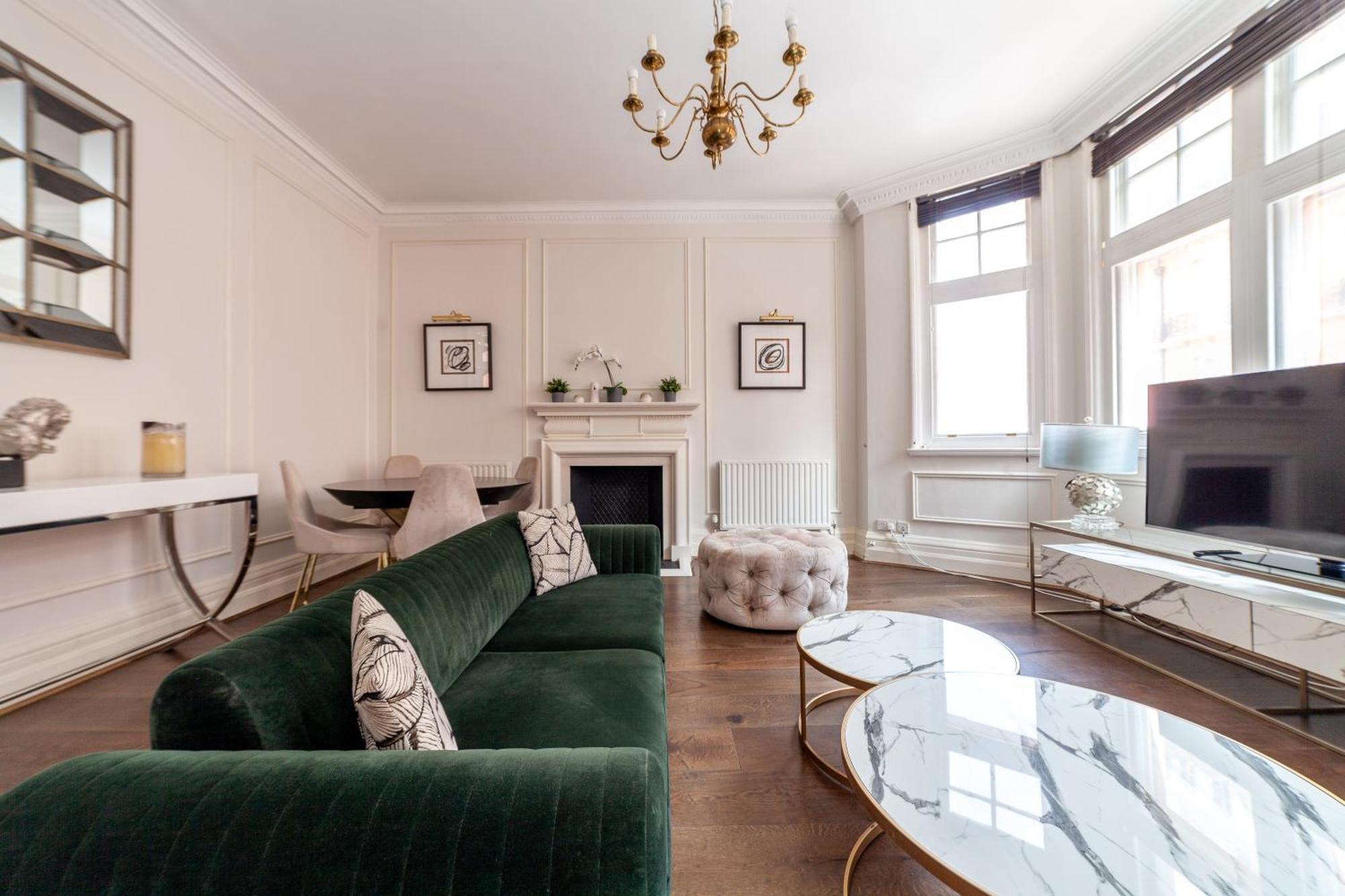 Spacious 1 Bdr - 2min To Bond Str Station Appartement *